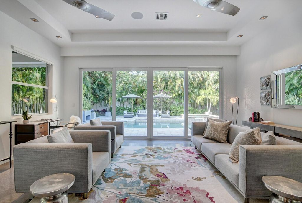 Photo of 717 NE 1st Court, Delray Beach, FL 33483 (MLS # R11076262)