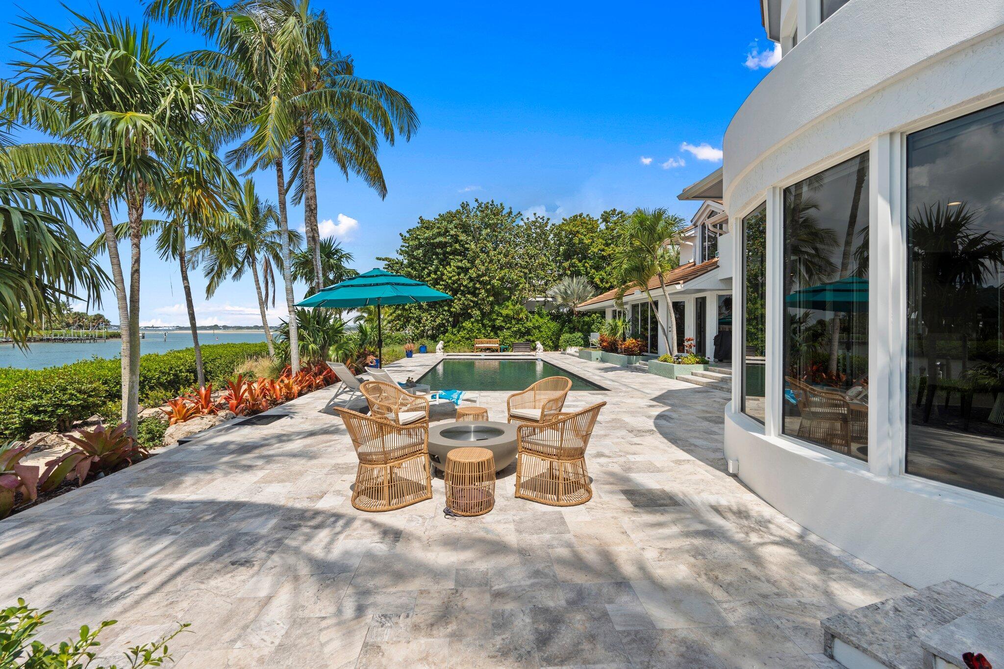 SAILFISH POINT - Residential