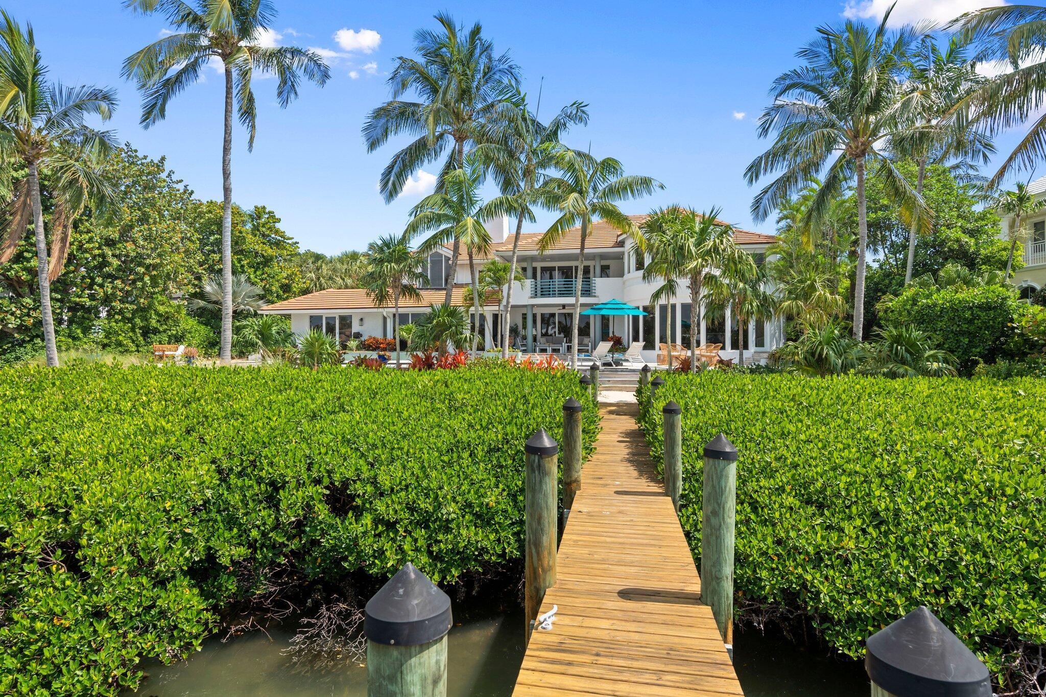 SAILFISH POINT - Residential