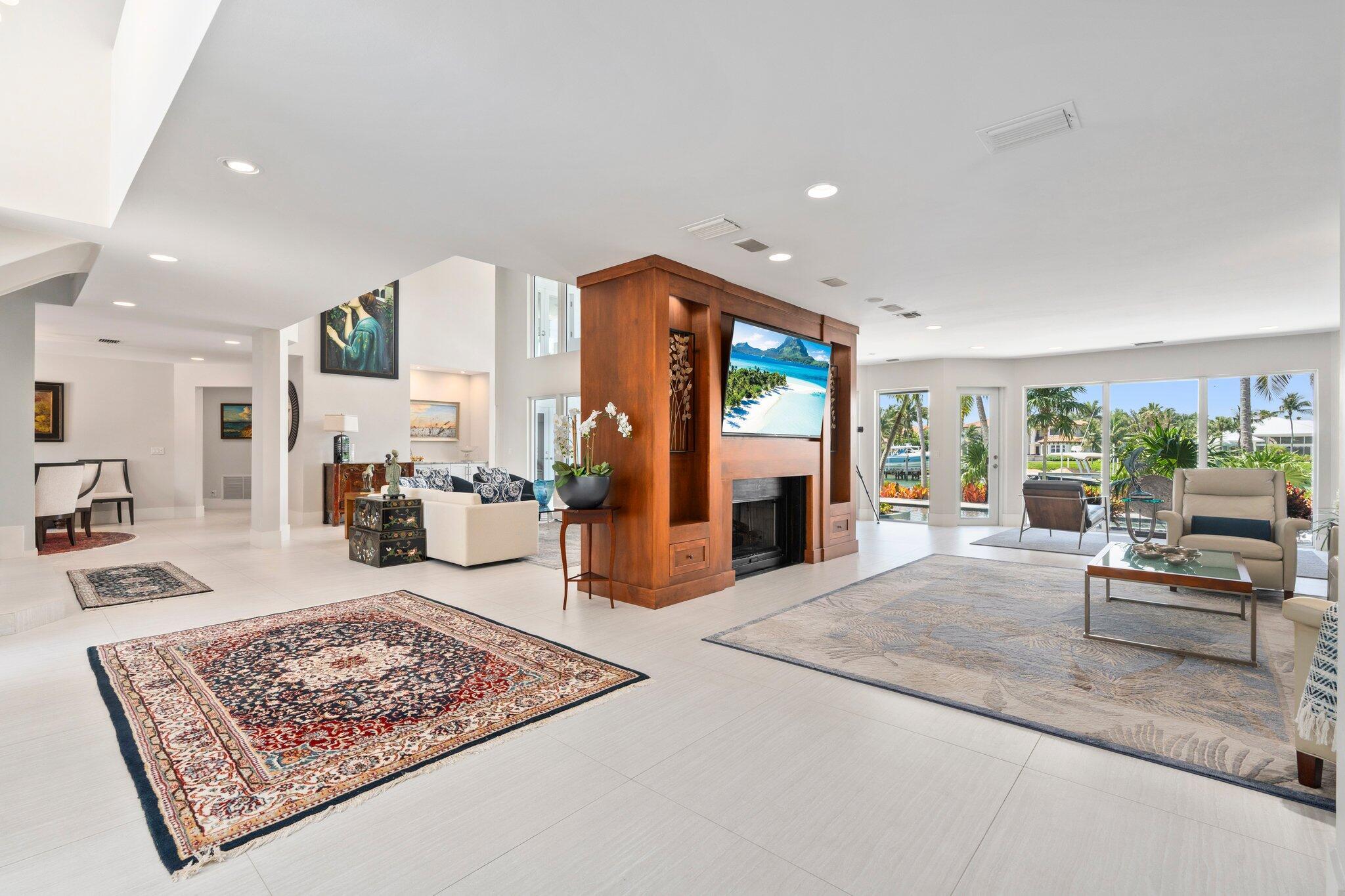 SAILFISH POINT - Residential