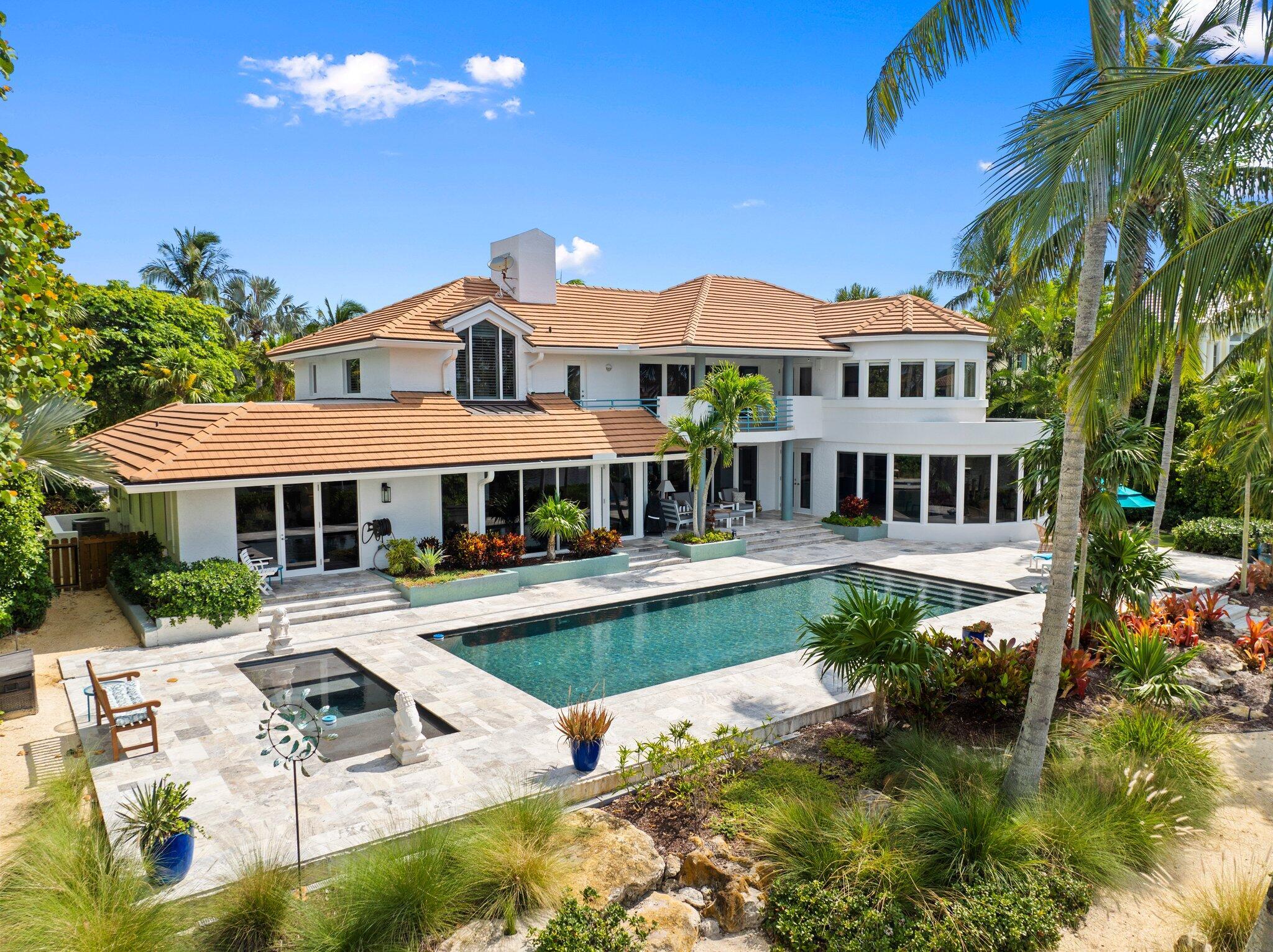 SAILFISH POINT - Residential