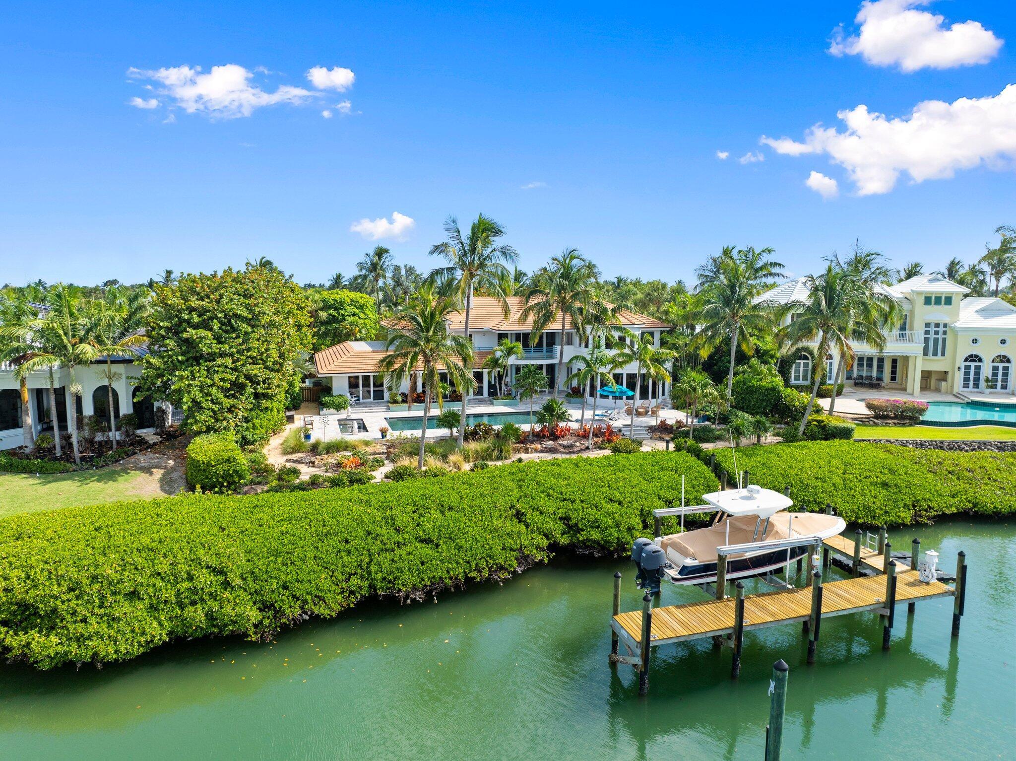 SAILFISH POINT - Residential