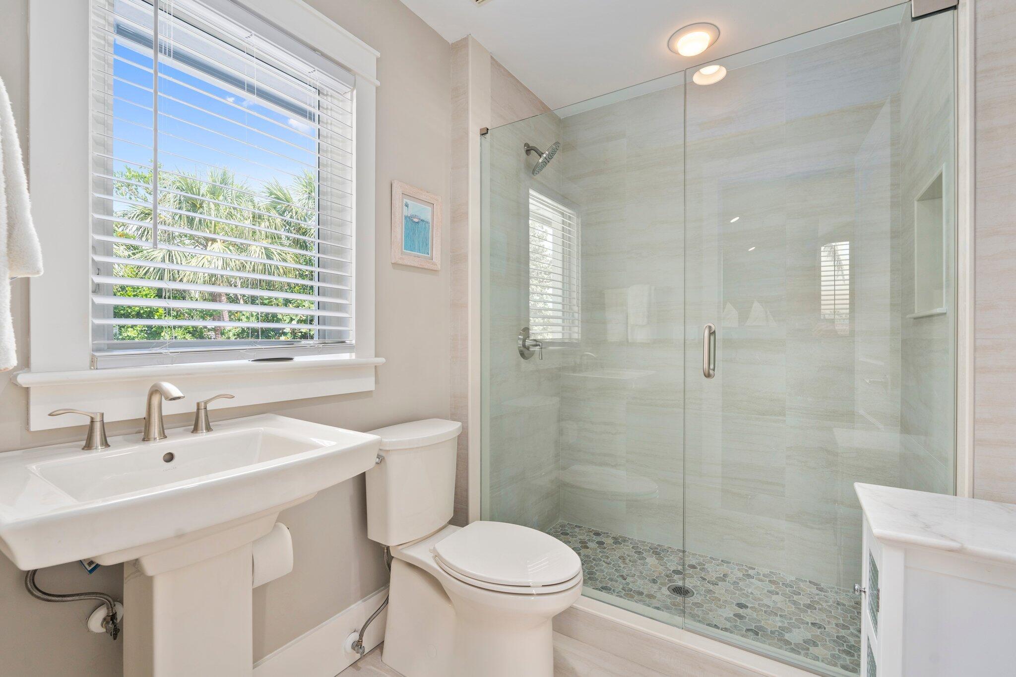 SAILFISH POINT - Residential