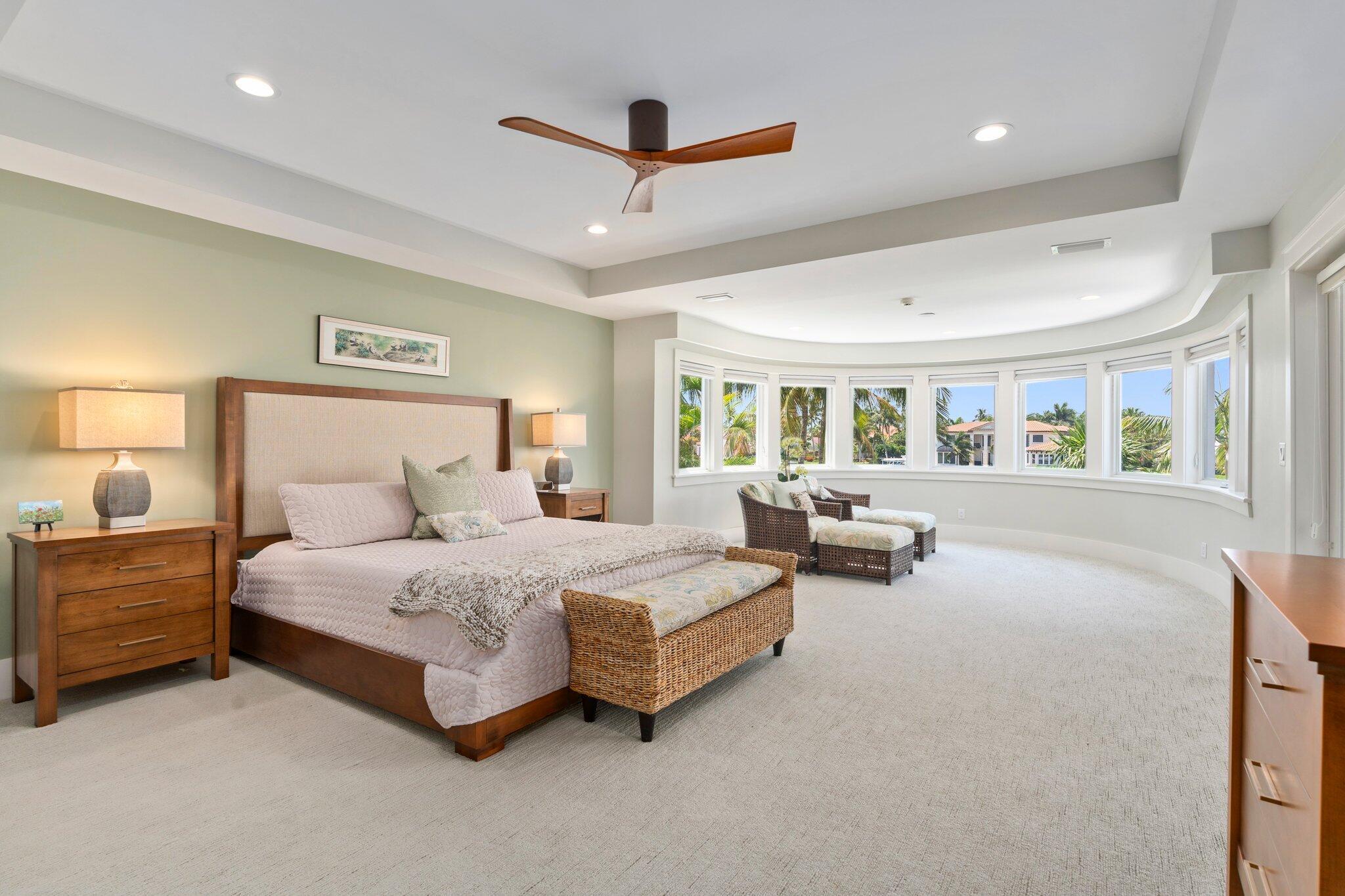 SAILFISH POINT - Residential