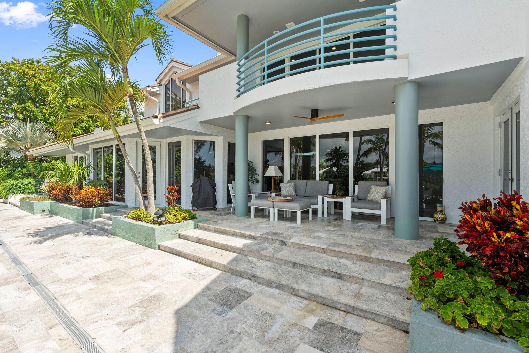 SAILFISH POINT - Residential