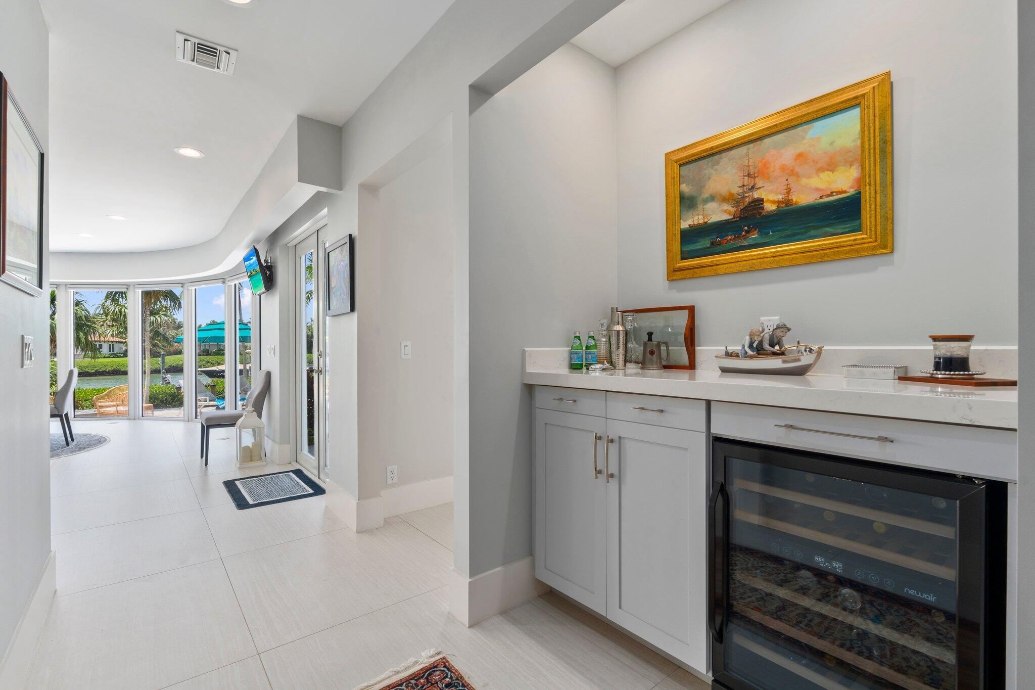 SAILFISH POINT - Residential