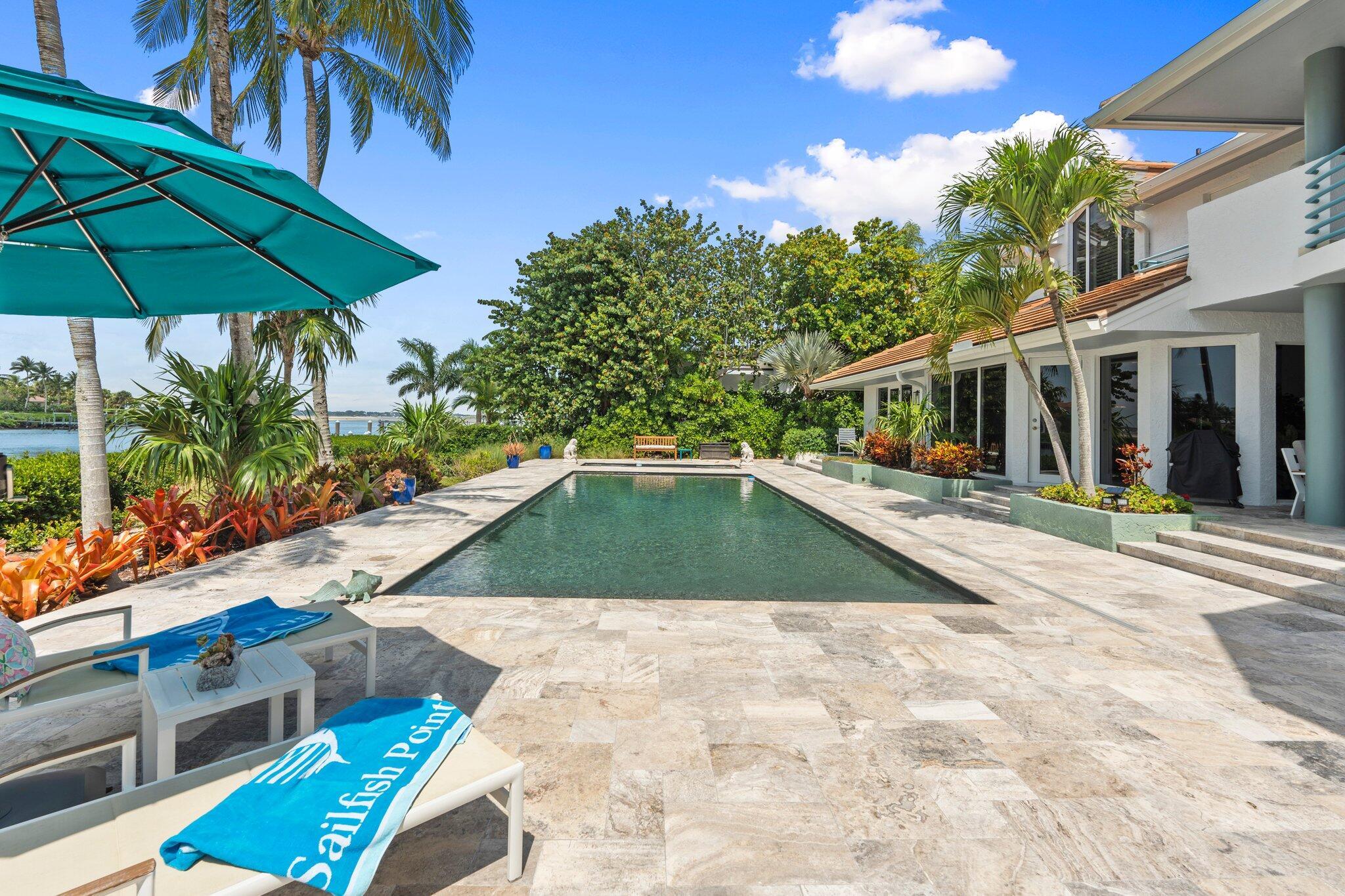 SAILFISH POINT - Residential