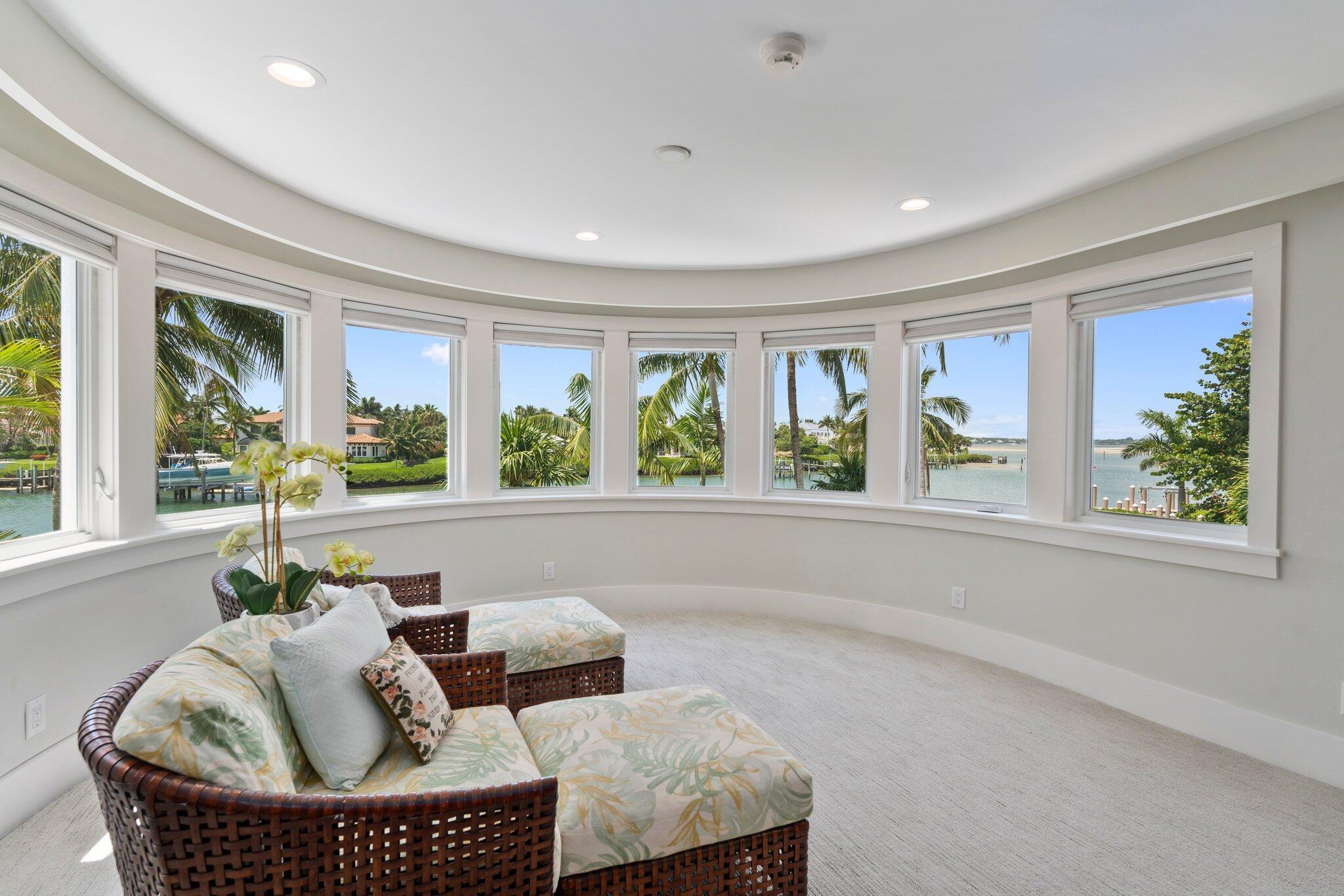 SAILFISH POINT - Residential