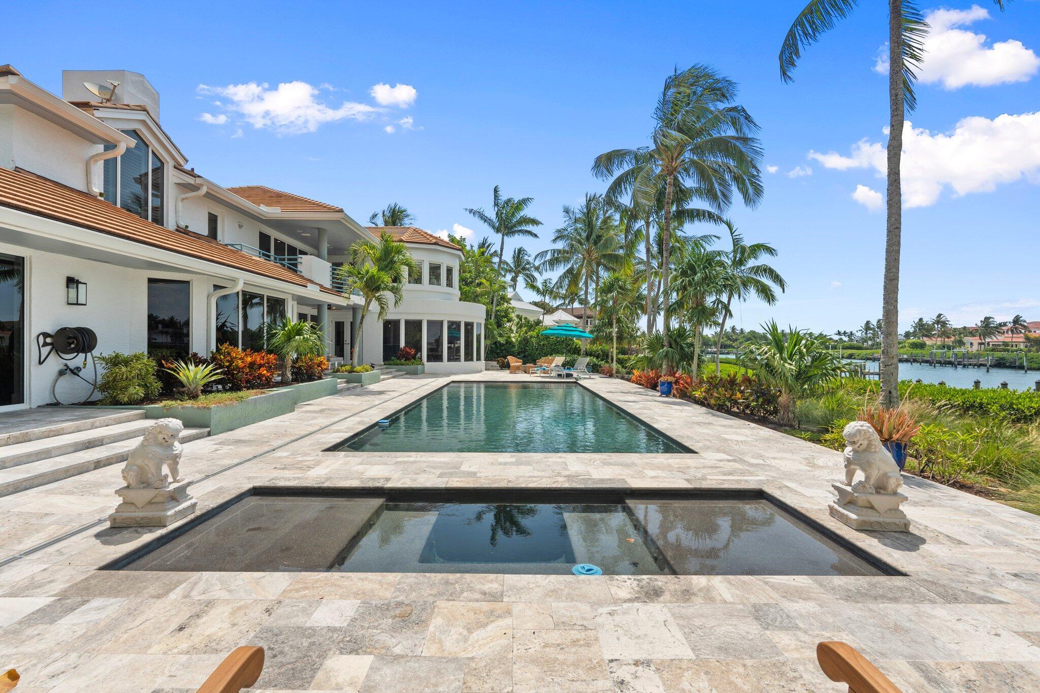 SAILFISH POINT - Residential