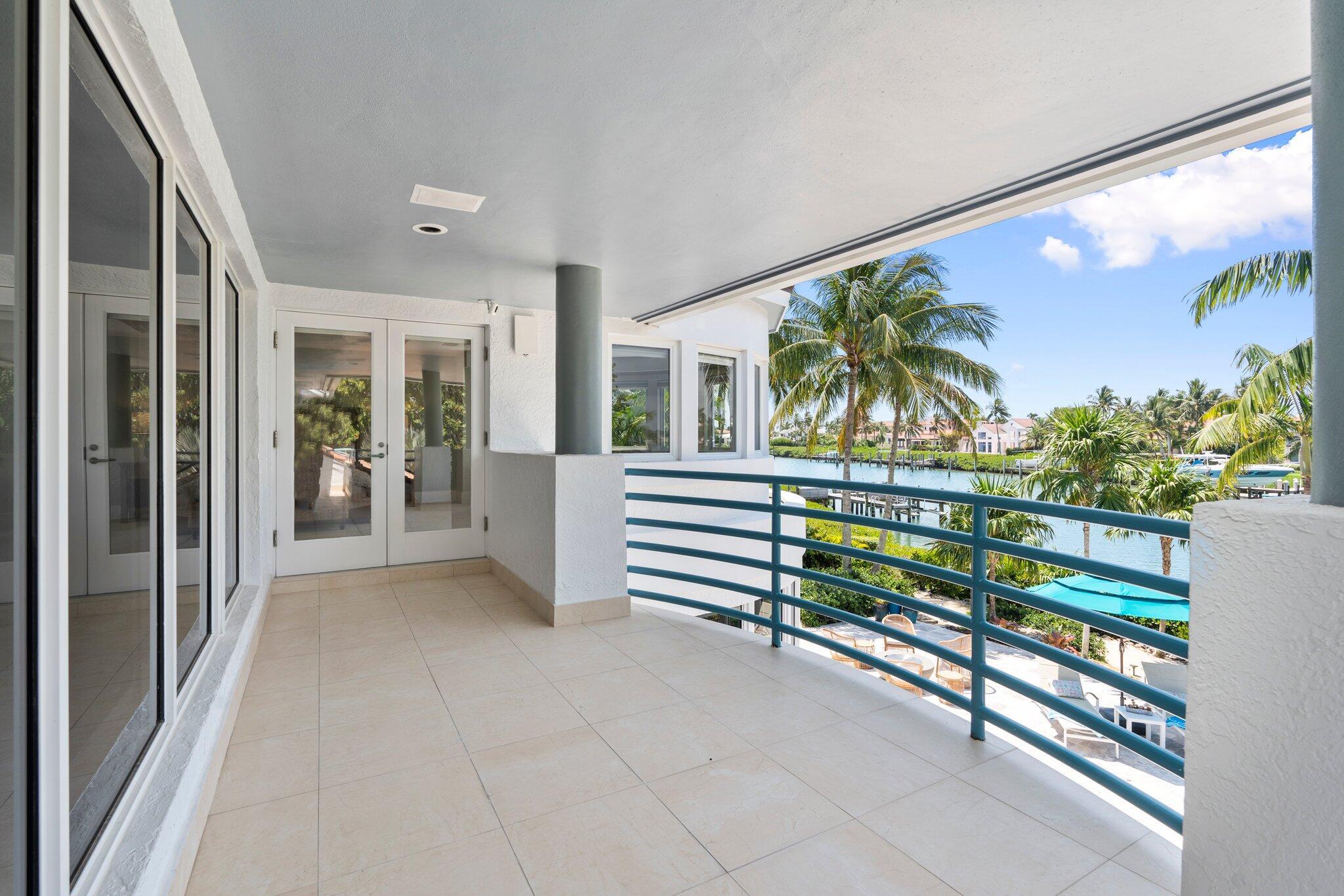SAILFISH POINT - Residential