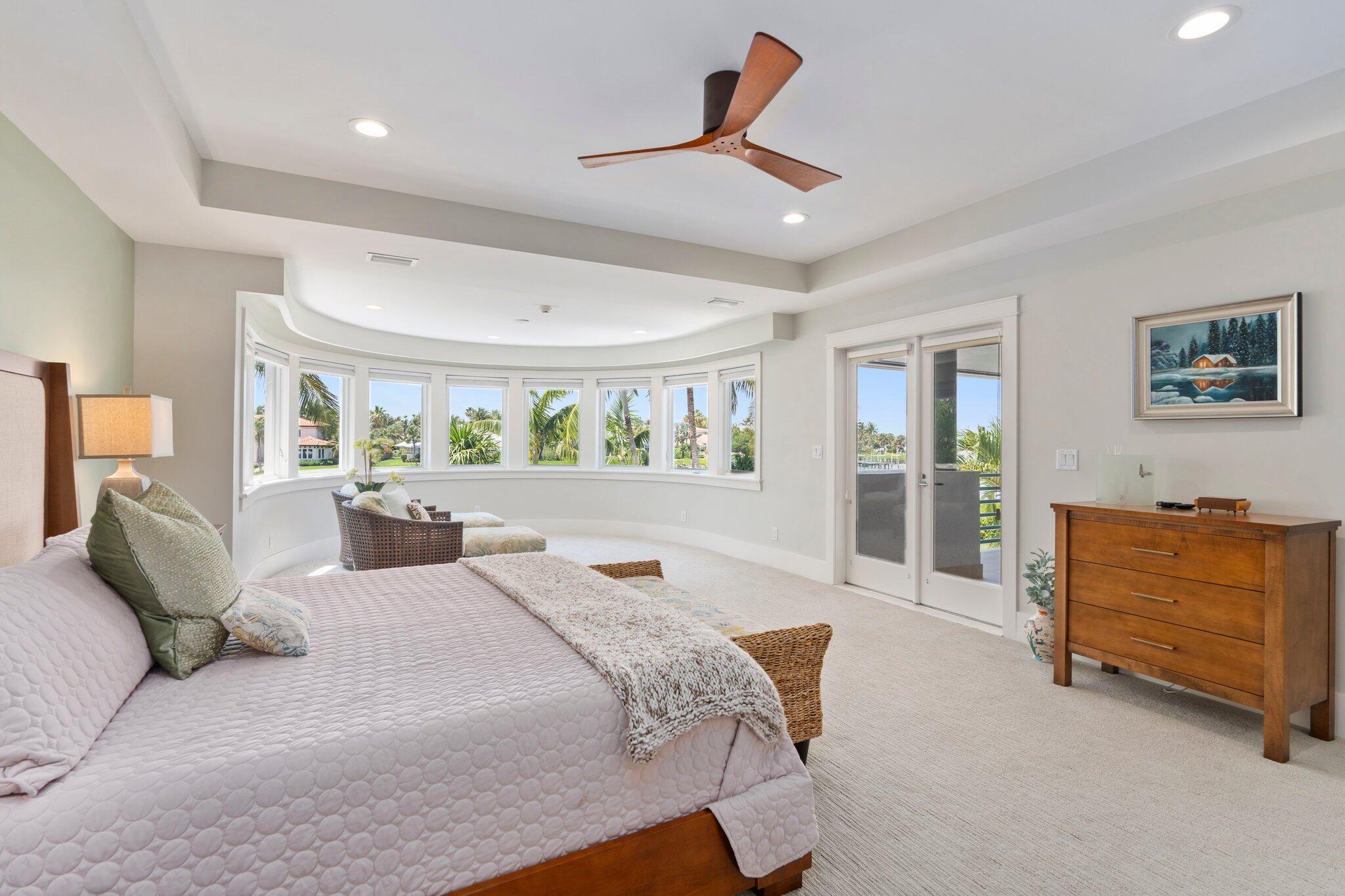 SAILFISH POINT - Residential