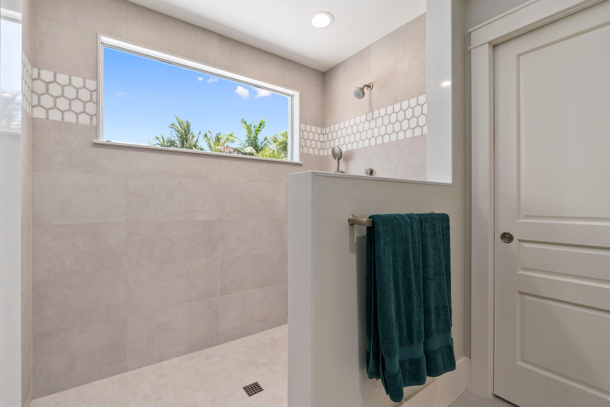 SAILFISH POINT - Residential