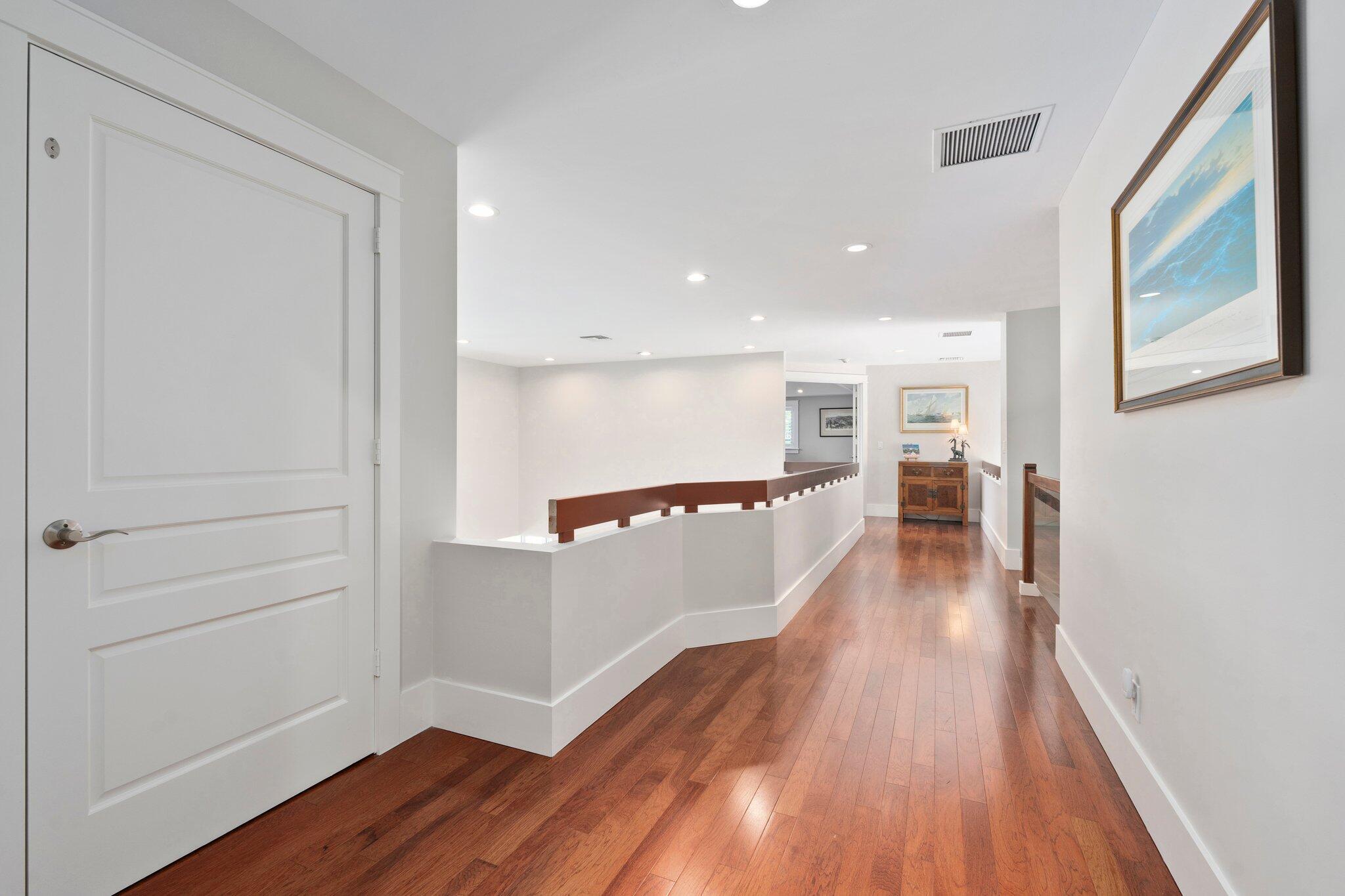 SAILFISH POINT - Residential