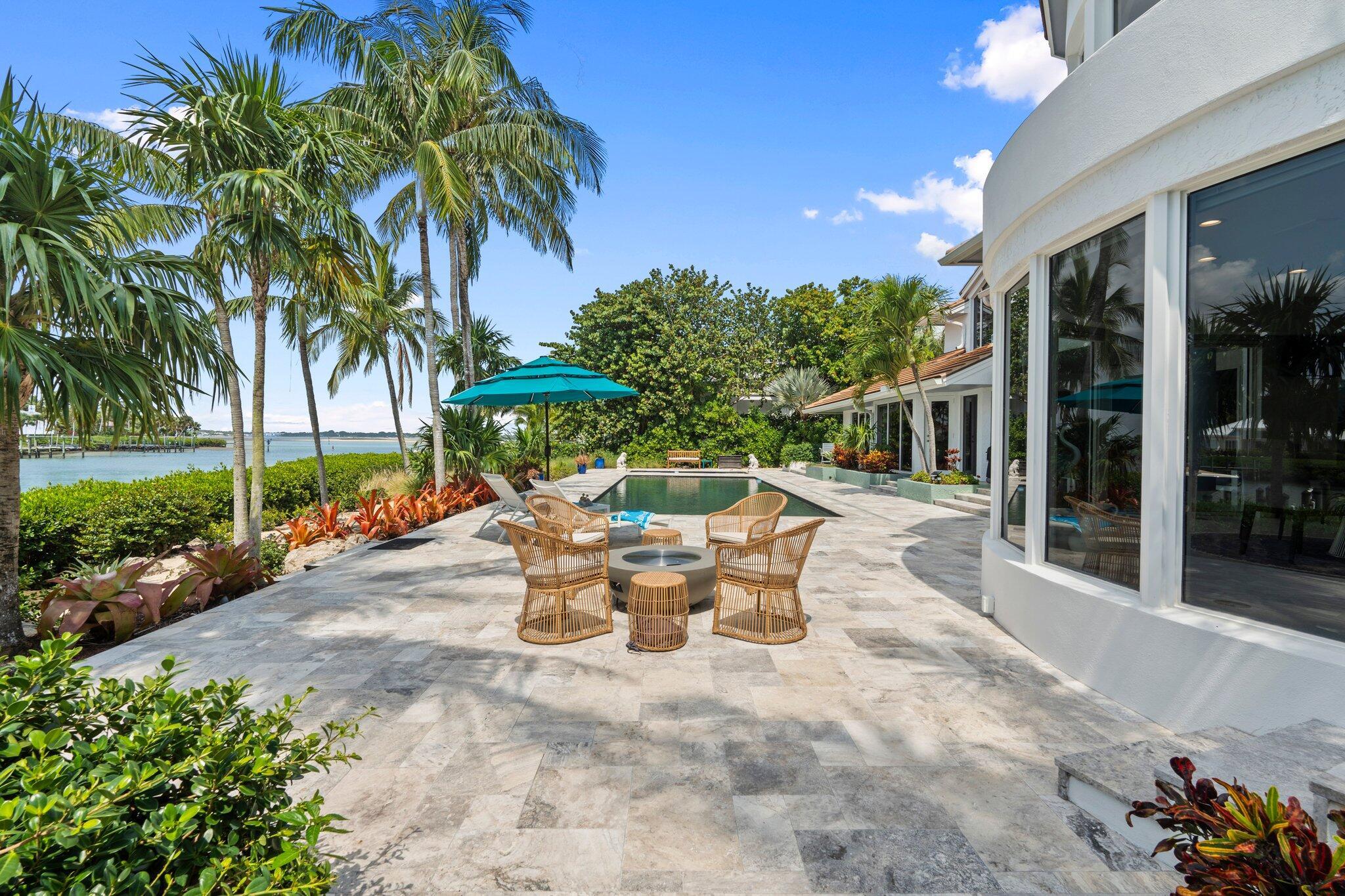 SAILFISH POINT - Residential