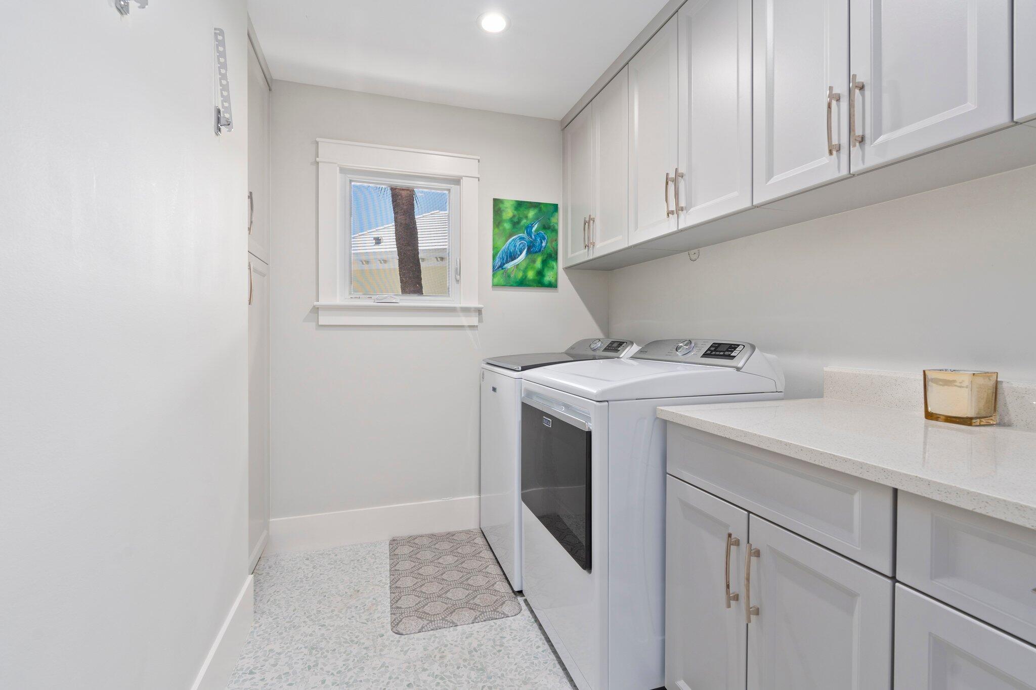 SAILFISH POINT - Residential