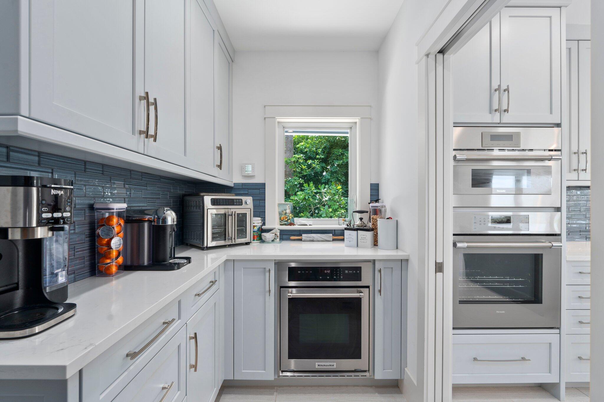 SAILFISH POINT - Residential