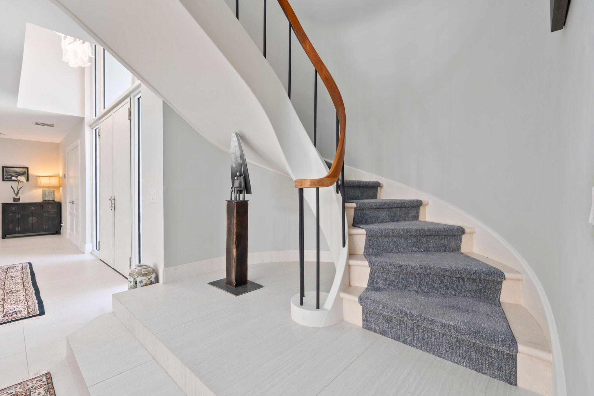 SAILFISH POINT - Residential