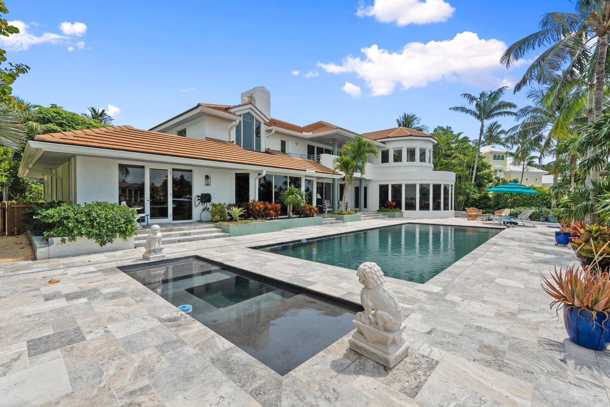 SAILFISH POINT - Residential