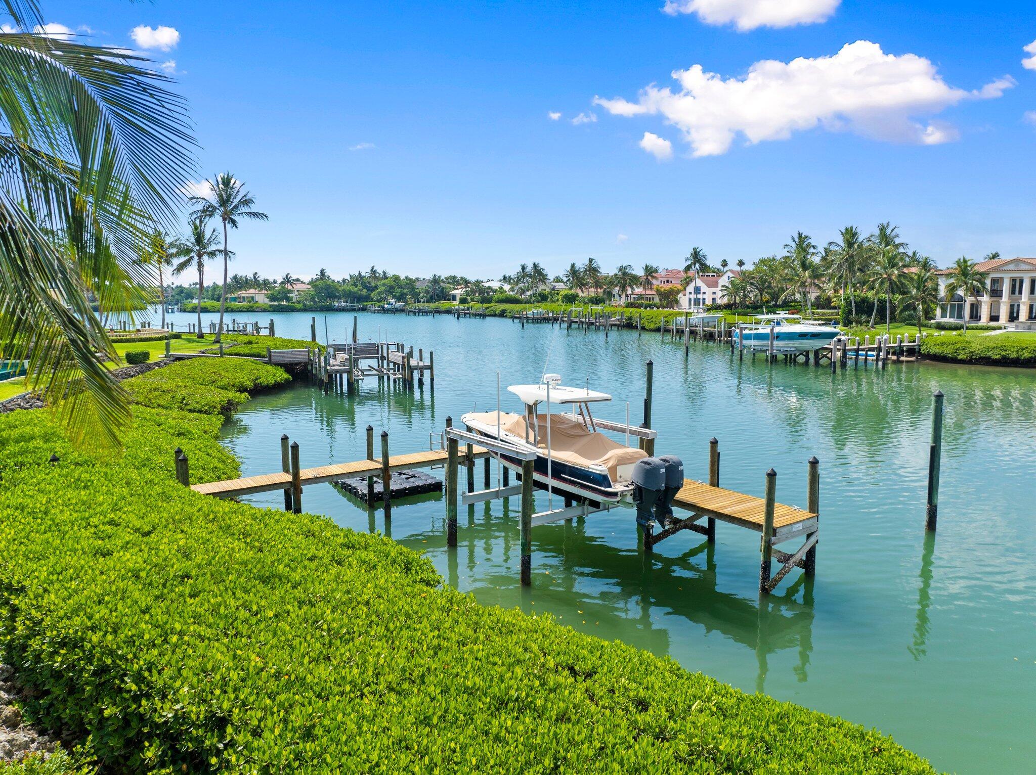 SAILFISH POINT - Residential