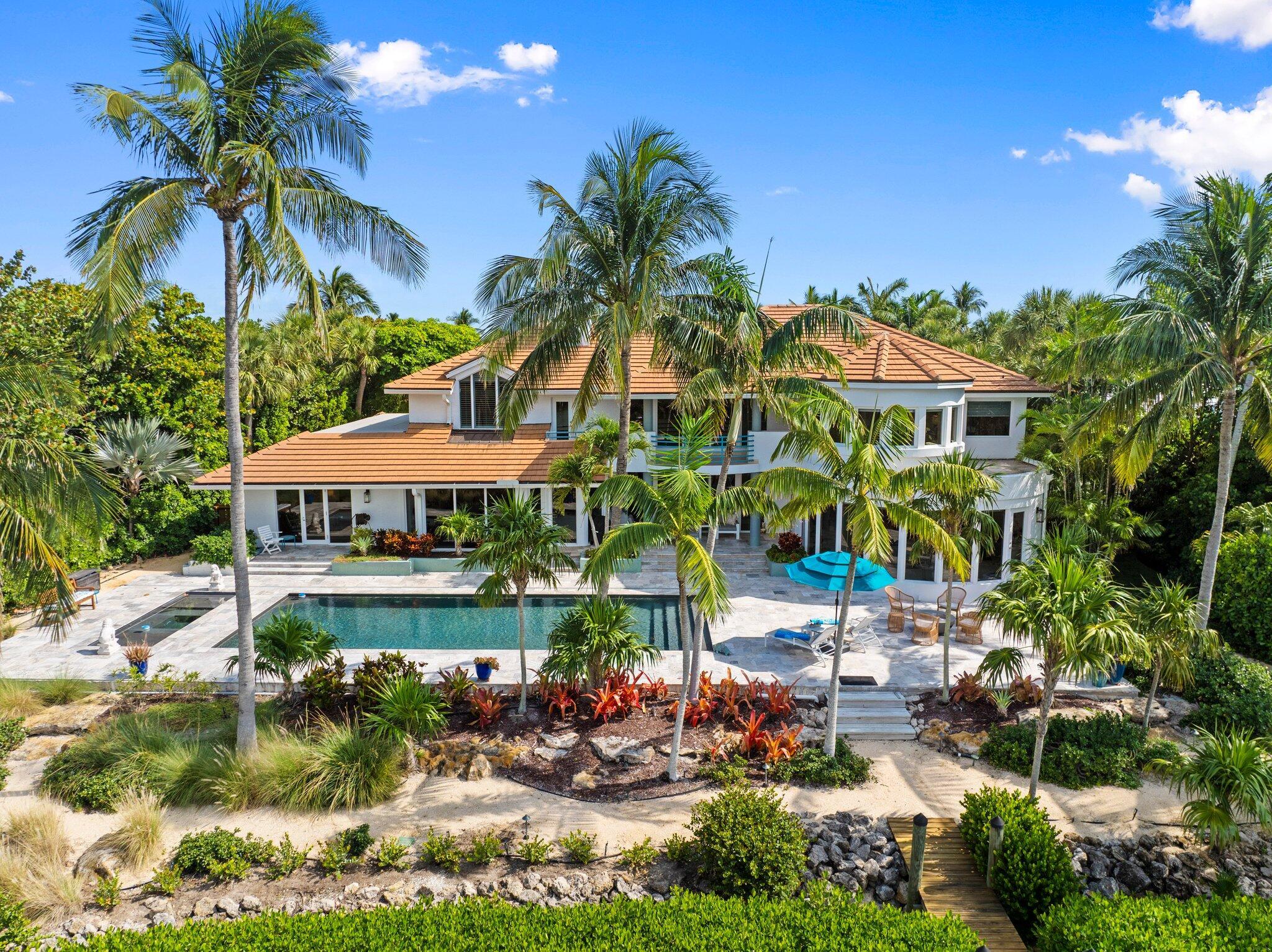 SAILFISH POINT - Residential