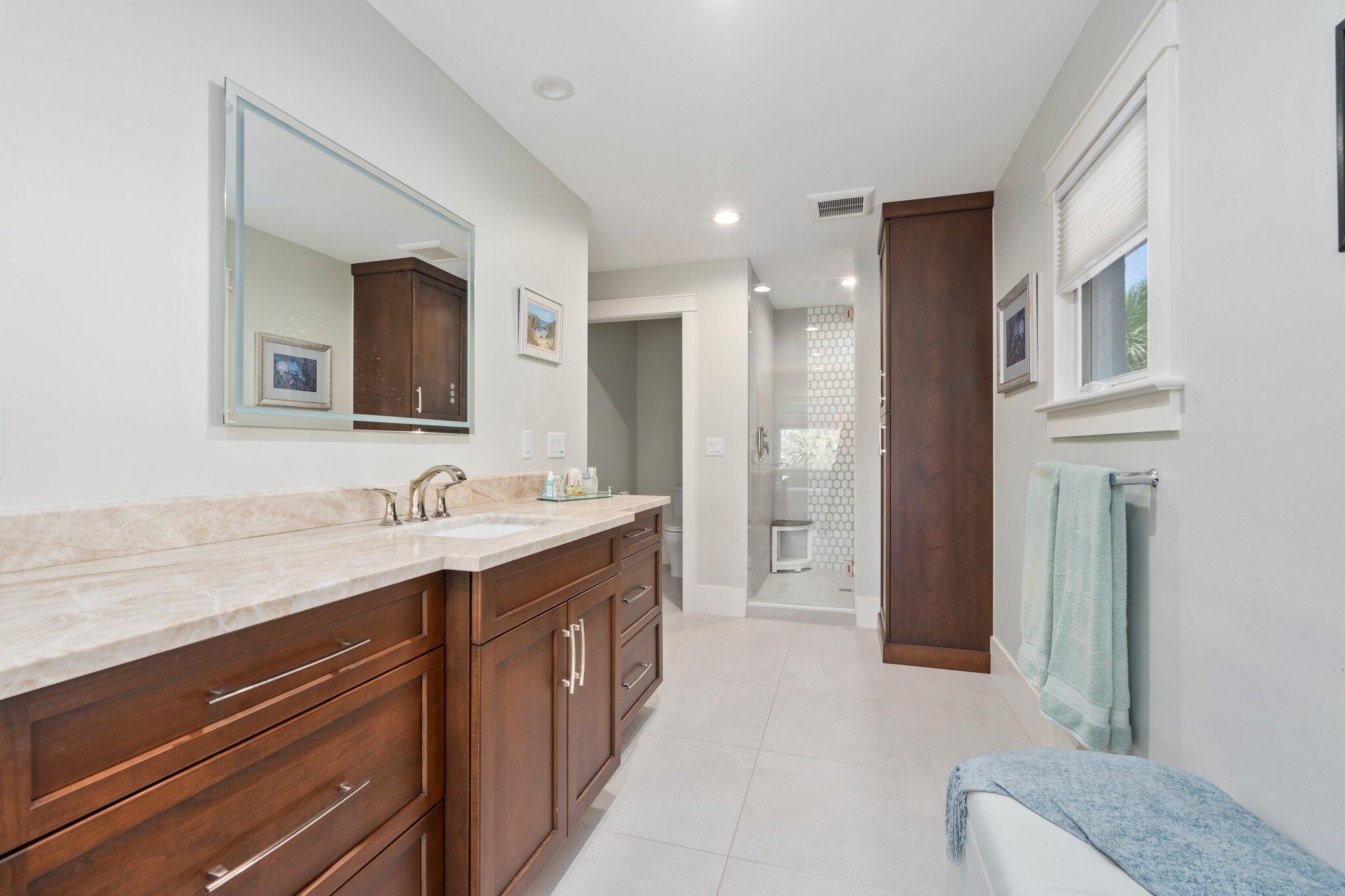 SAILFISH POINT - Residential