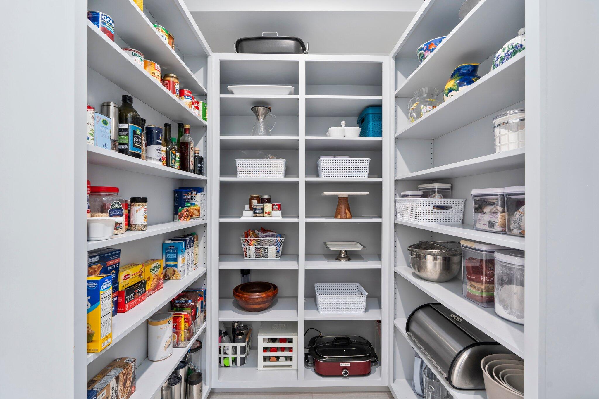 SAILFISH POINT - Residential