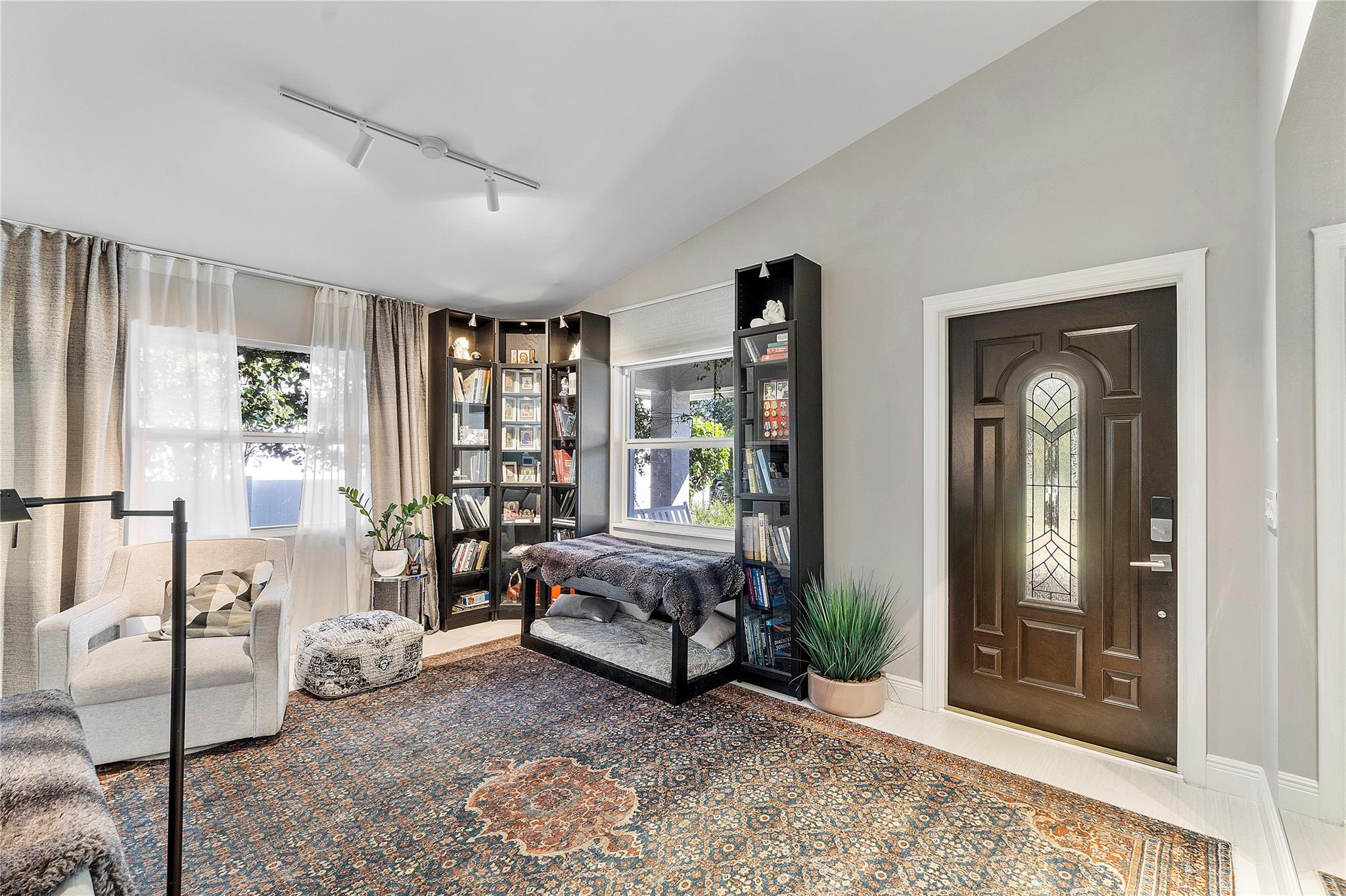 COUNTRY CLUB ACRES 5 - Residential