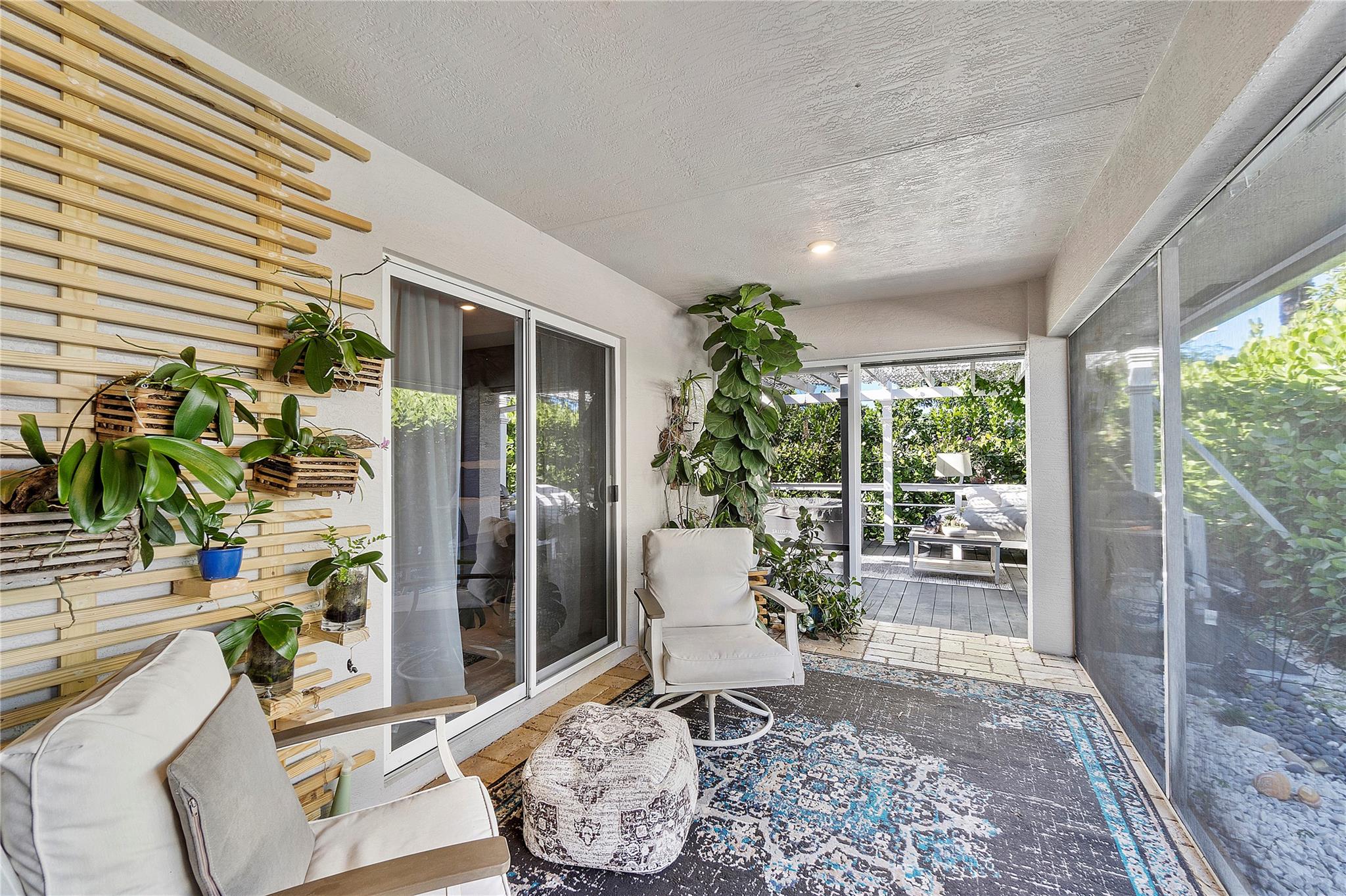 COUNTRY CLUB ACRES 5 - Residential