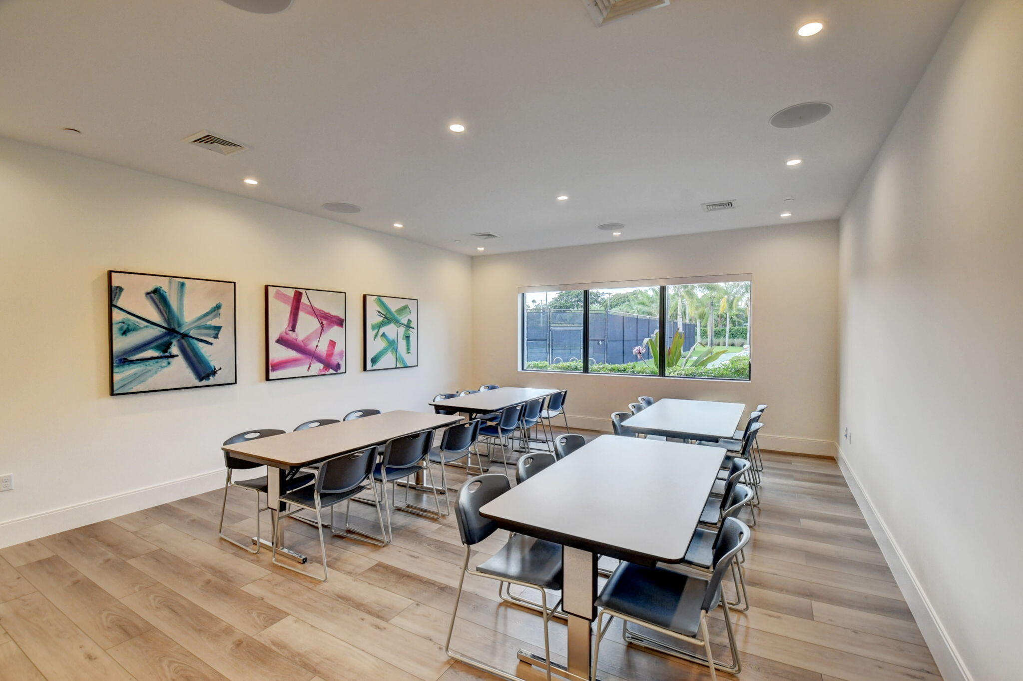 AVALON TRAILS AT VILLAGES OF ORIOLE PUD - Residential