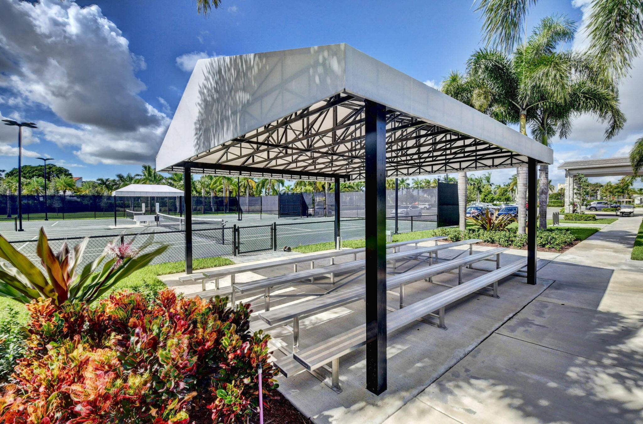 AVALON TRAILS AT VILLAGES OF ORIOLE PUD - Residential