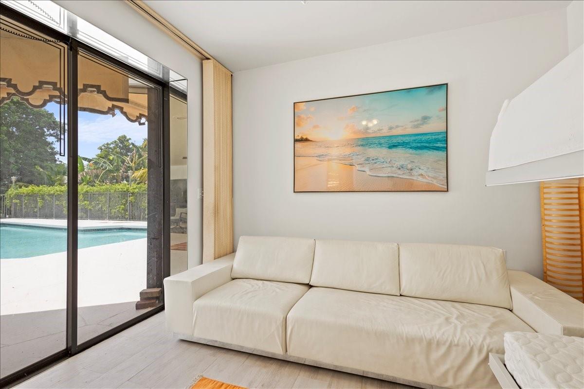 Woodlands Sec Four 66-25 - Residential Lease