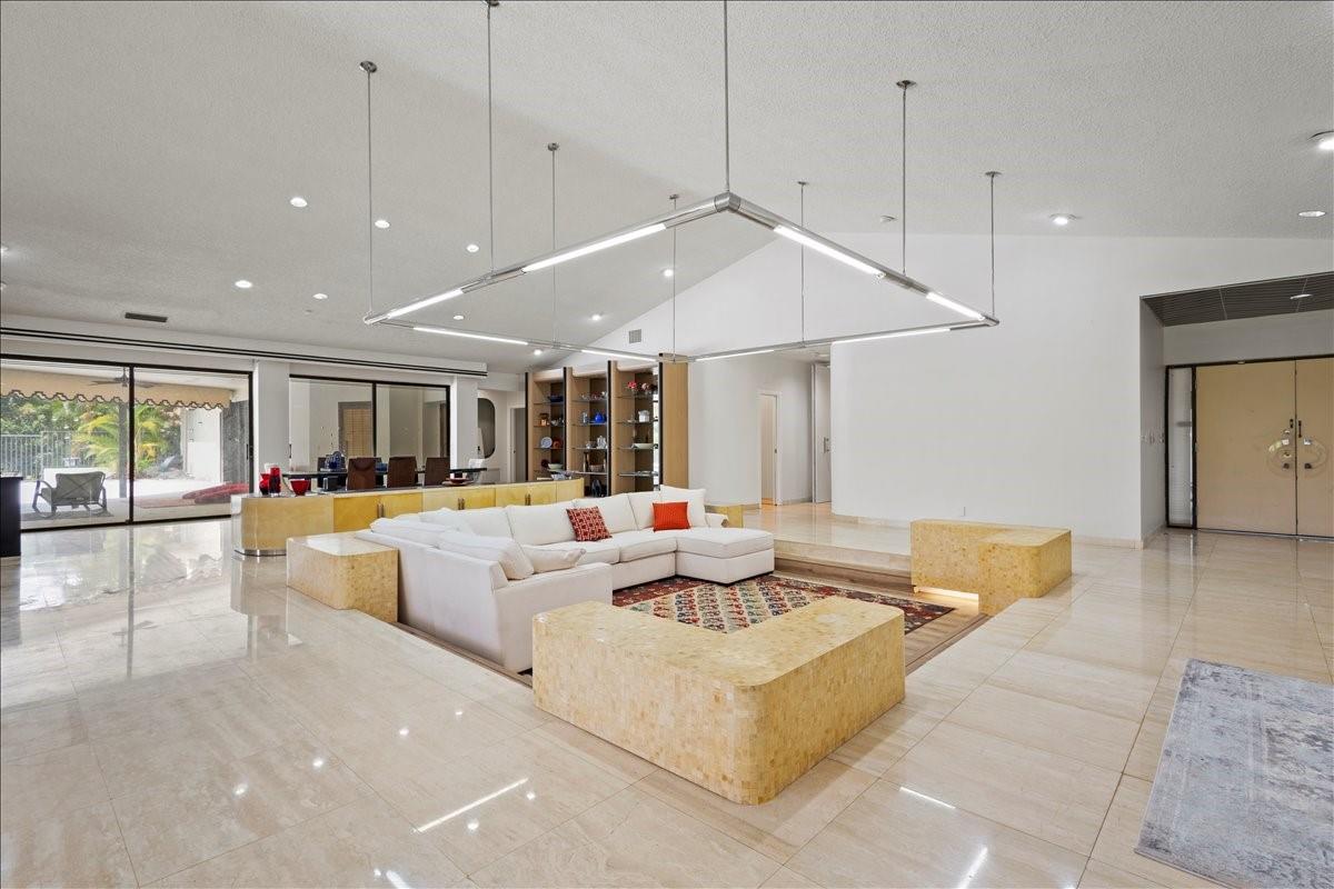 Woodlands Sec Four 66-25 - Residential Lease