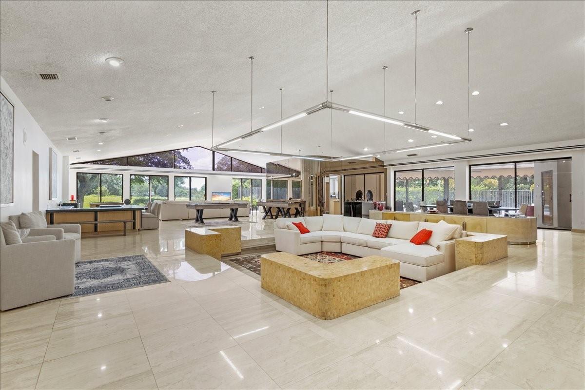 Woodlands Sec Four 66-25 - Residential Lease