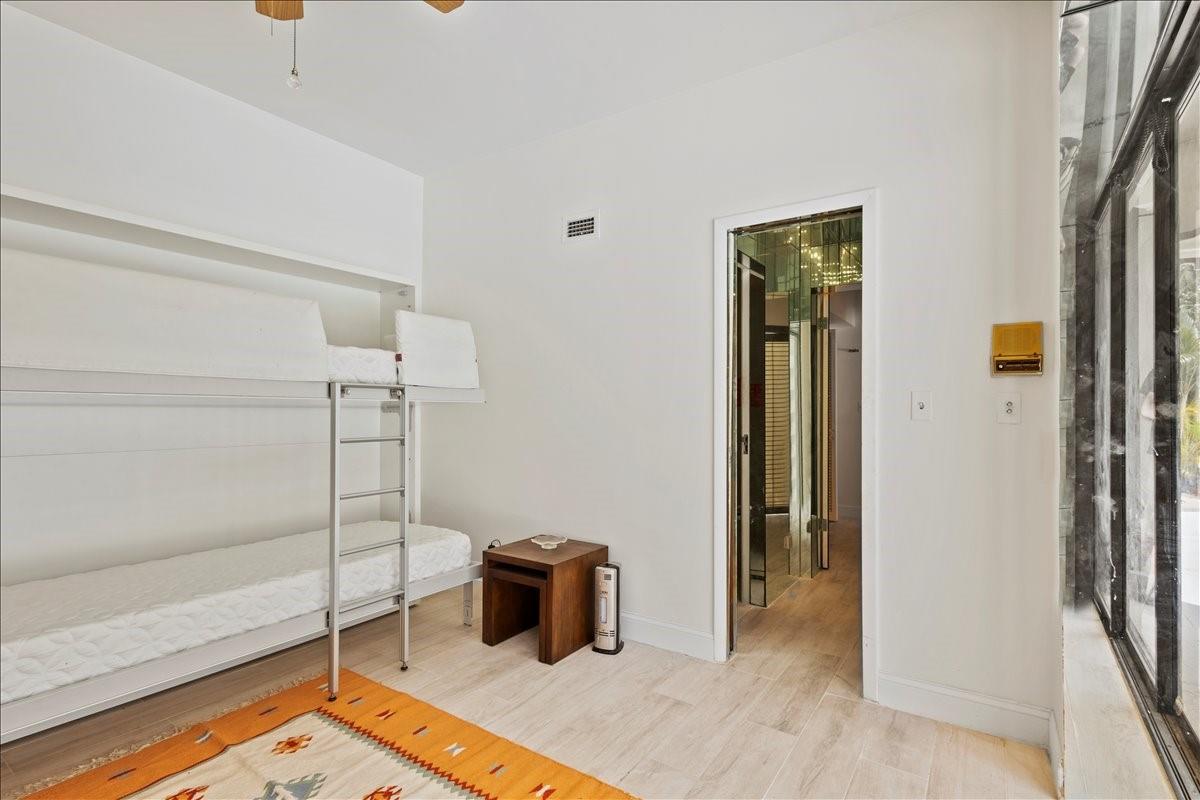 Woodlands Sec Four 66-25 - Residential Lease