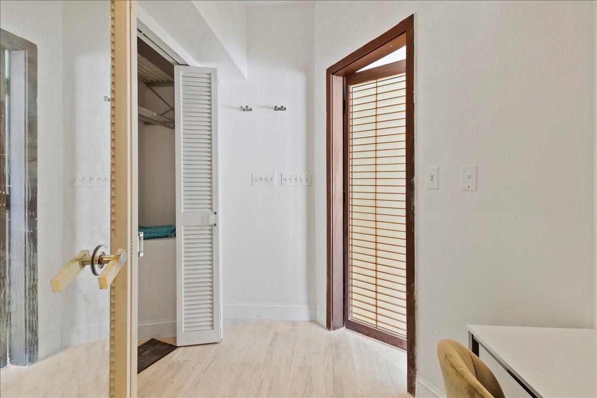 Woodlands Sec Four 66-25 - Residential Lease