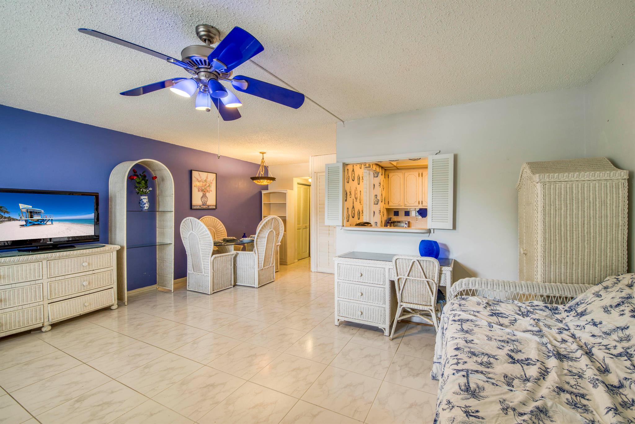 81 Farnham D