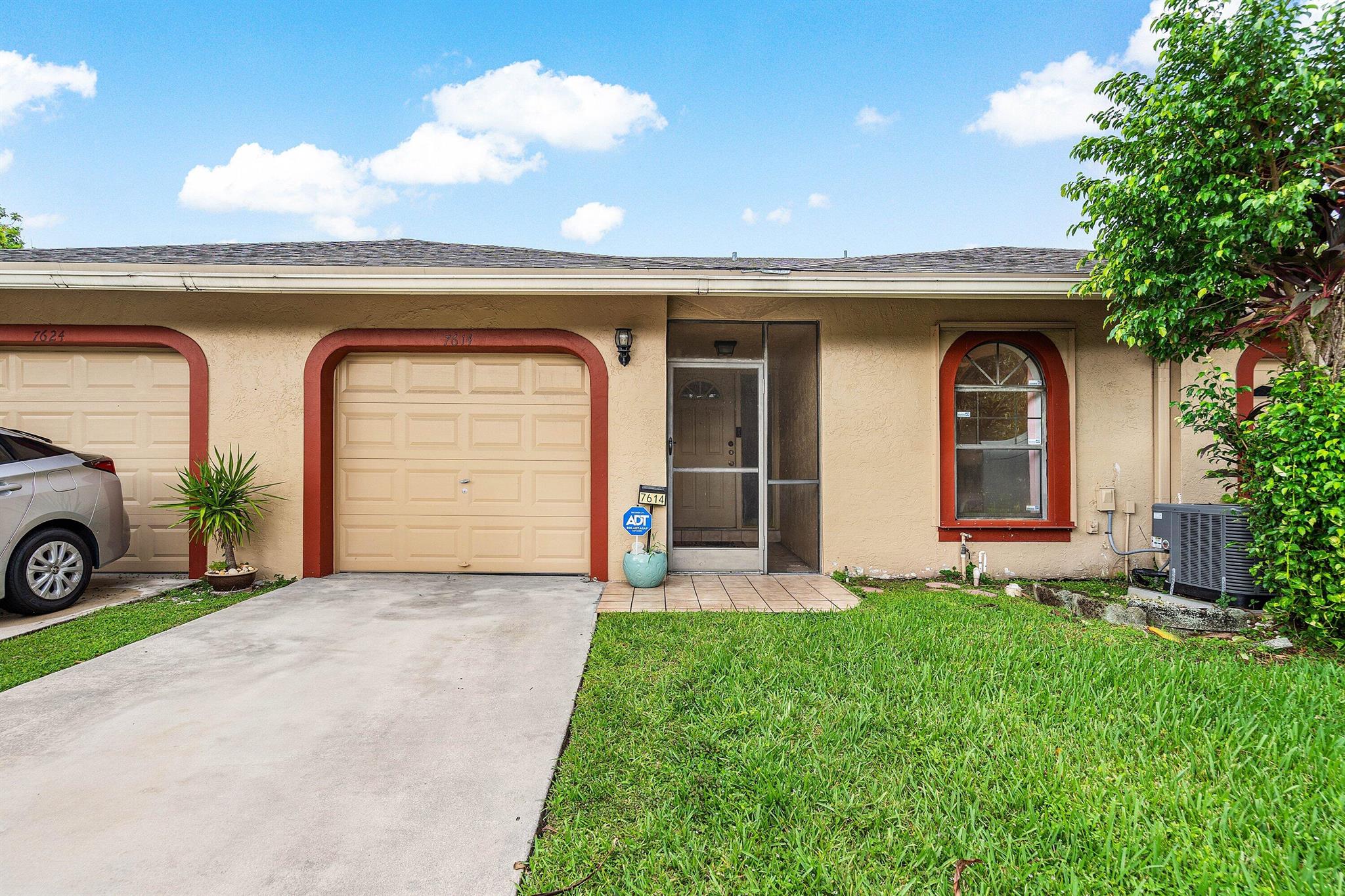 SPRINGLAKE II - Residential