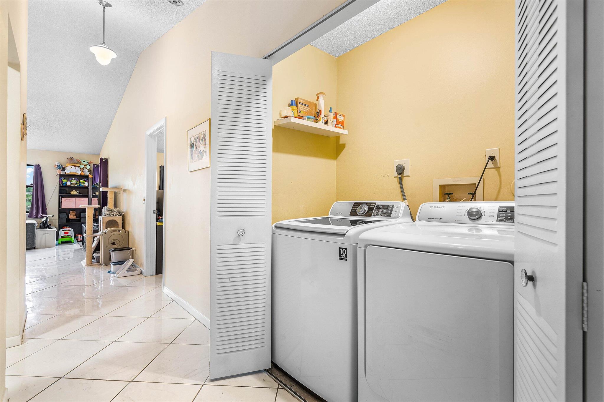 SPRINGLAKE II - Residential