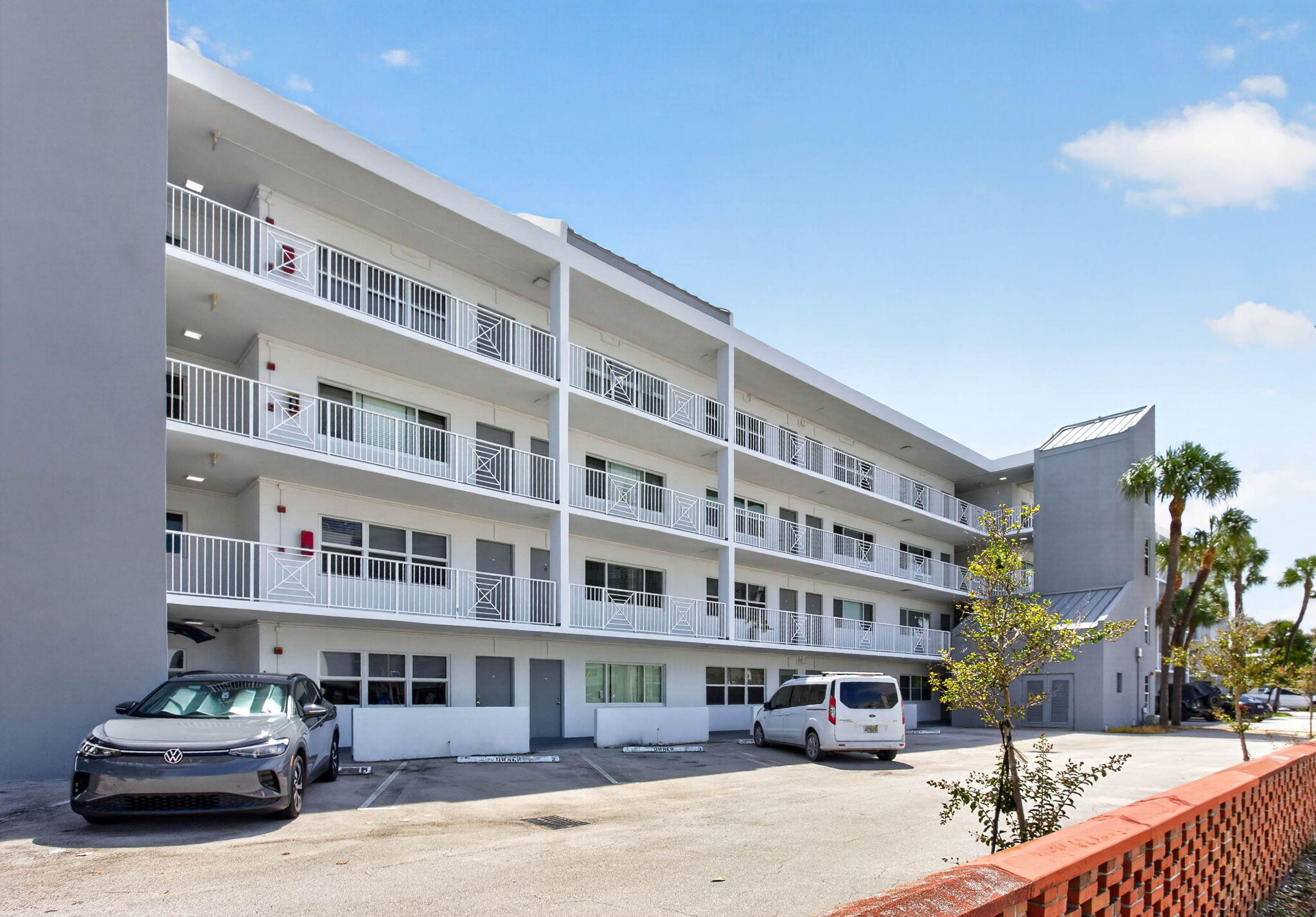 2840 NE 14th Street Causeway 203A