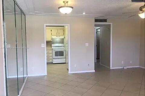 2840 NE 14TH ST Causeway 203A