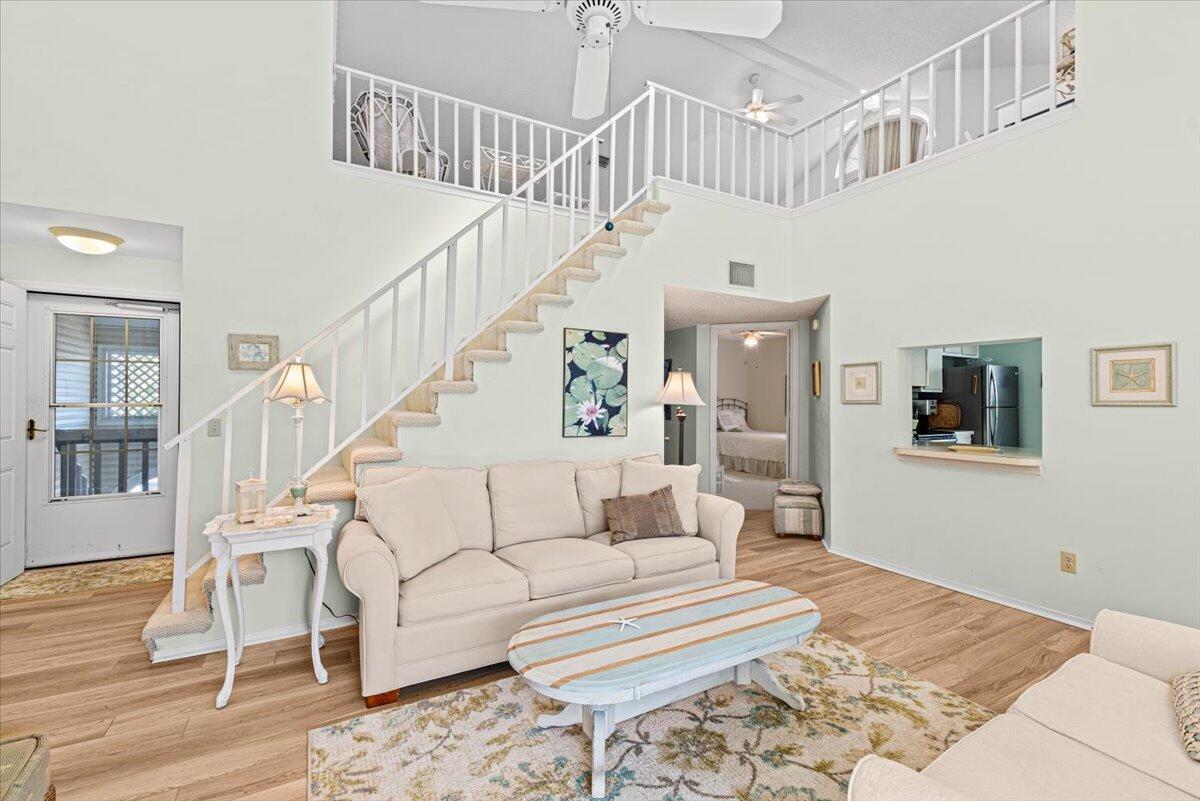 1975 Westminster Circle 2, Vero Beach, FL, 32966/$199,900 1 1975 Westminster Circle 2