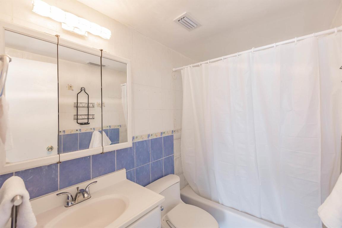 EASTERN SHORES WHITE HOUSE CONDO - Residential