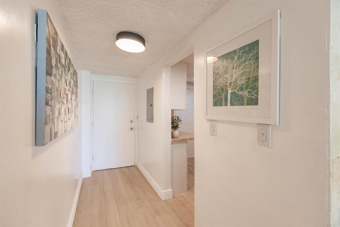 EASTERN SHORES WHITE HOUSE CONDO - Residential