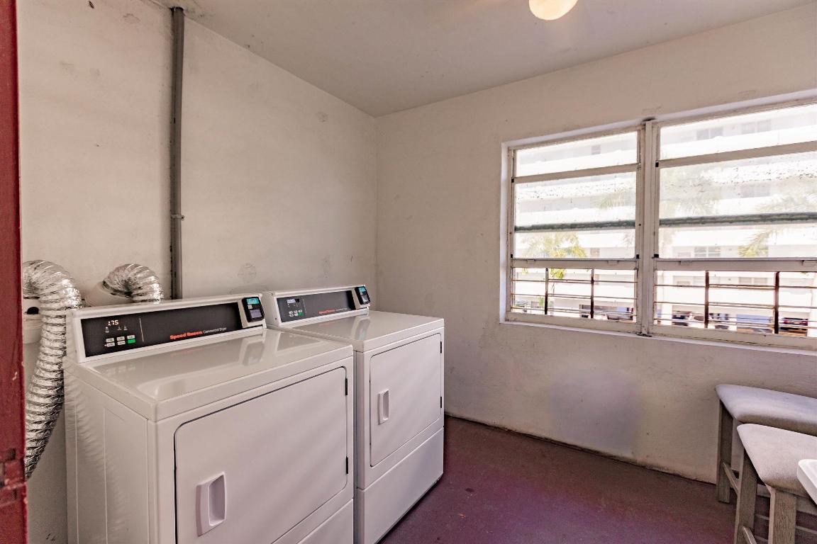 EASTERN SHORES WHITE HOUSE CONDO - Residential