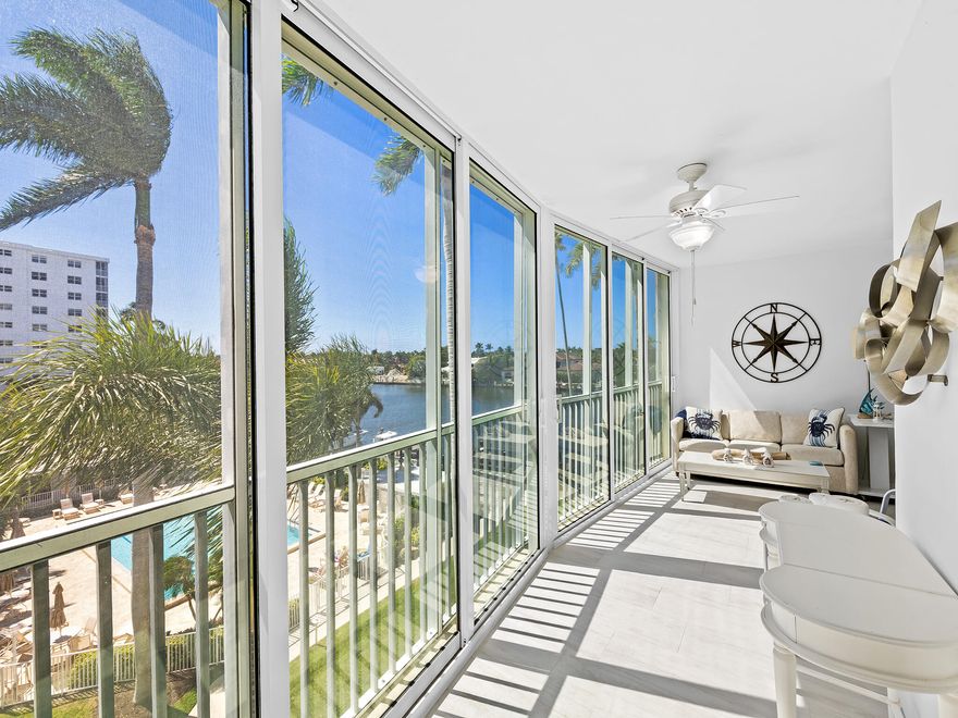 Gorgeous long Intracoastal views and elevated 1 bedroom 1.5 bathroom. Beach access, beautiful updated community clubhouse, dockage, 2 pools, bocce, expansive green space! Beautifully renovated and furnished - best lifestyle! with entry level pricing!
Indoor/outdoor balcony creates a space for overnight guest on a pullout couch, and the living room furniture also accommodate two. This beautiful Residence has capacity sleep up to six people on occasion.