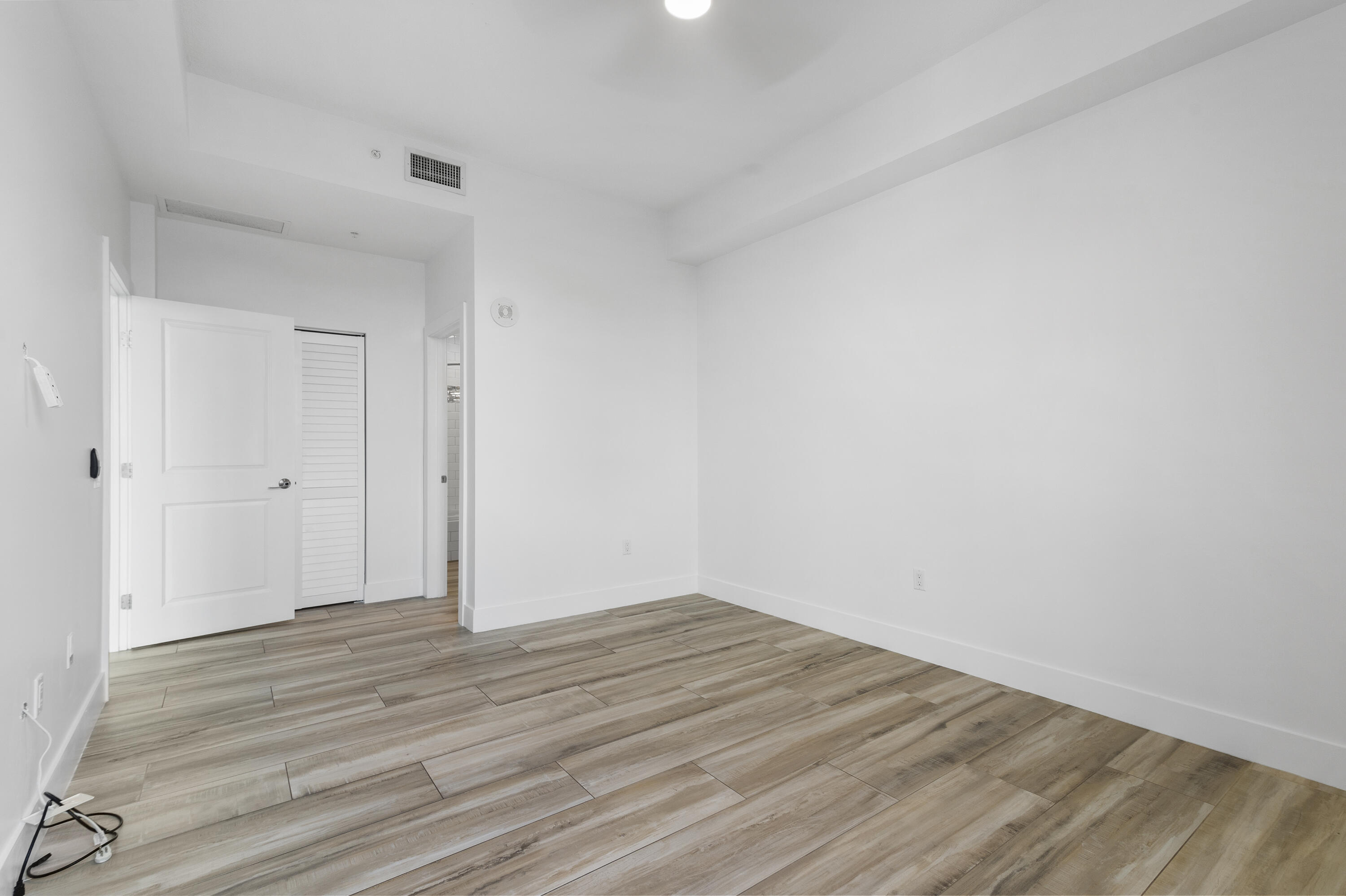WHITNEY CONDO - Residential Lease