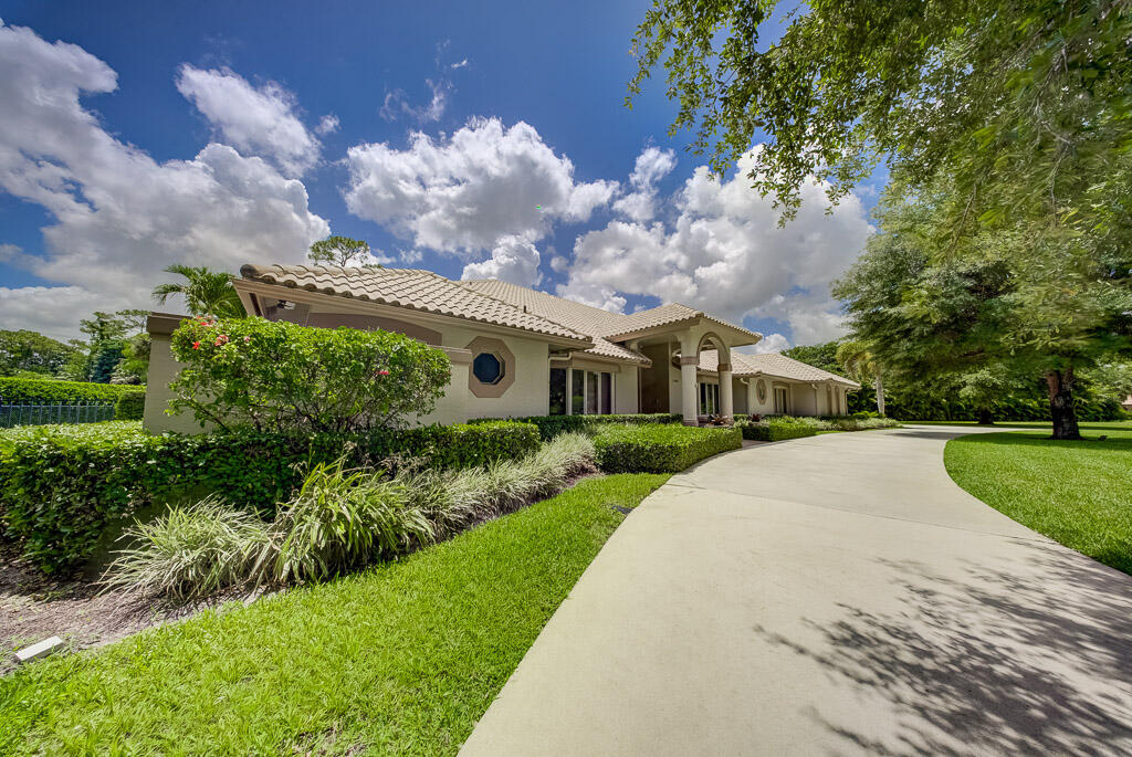 13406 Doubletree Circle