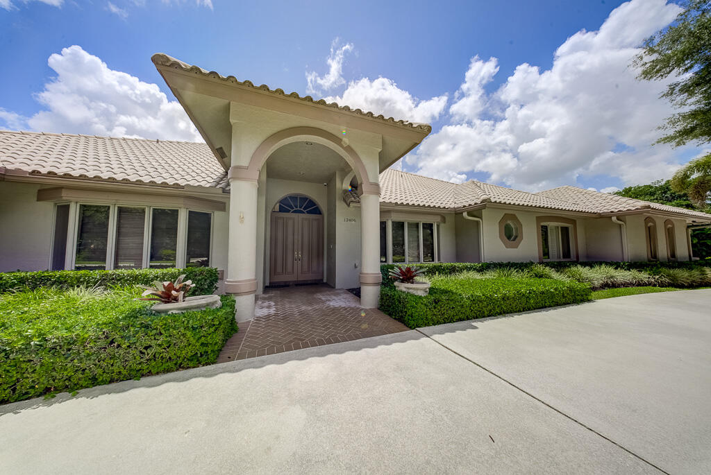 13406 Doubletree Circle