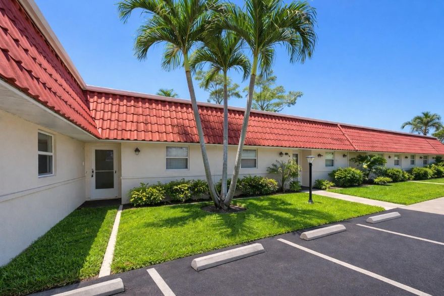 Spacious corner villa in a quiet, conveniently located in  55+ Covered Bridge Condominiums . This large floor plan offers flexible living options, including a large additional room with a full wall closet ideal for a second BEDROOM, den, or home office. The expansive living area is perfect for relaxing or entertaining. The private primary suite is separated from the main living space and features a wall-length closet and an en-suite bath with a walk-in shower, and built-in niches. Large eat-in kitchen with ample cabinetry and pantry storage. Patios are permitted.  Amenities include Billiards, Bocce Ball, Clubhouse, Commu Pool, Library, Pickleball, Pool, Shuffleboard, Tennis.  Small pets OK. Internet Incl, Parking directly in front of the home. Corner unit Maintenence Includes:Cable Tv, Common Area, Maintenance Incl Bldg Exterior, Maintenance Incl Lawn/Lndscp Care, Maintenance Incl Security, Maintenance Incl Trash, Insurance, Roof Repairs, Security, Sewer, Trash Removal, Water