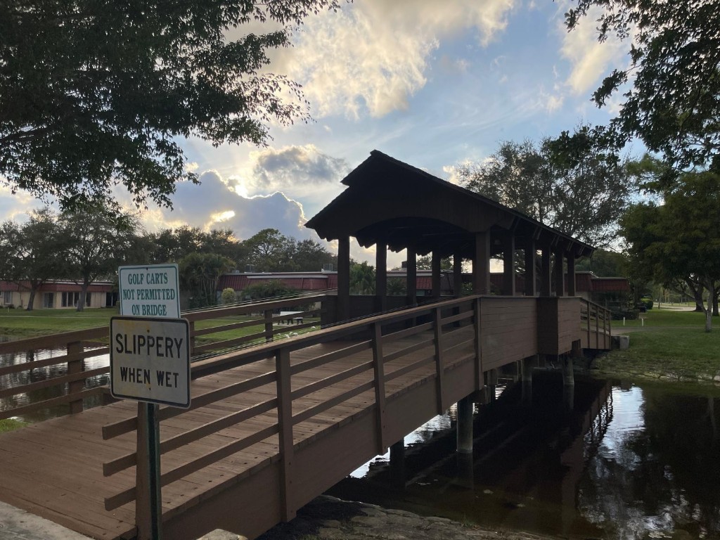COVERED BRIDGE CONDO - Residential